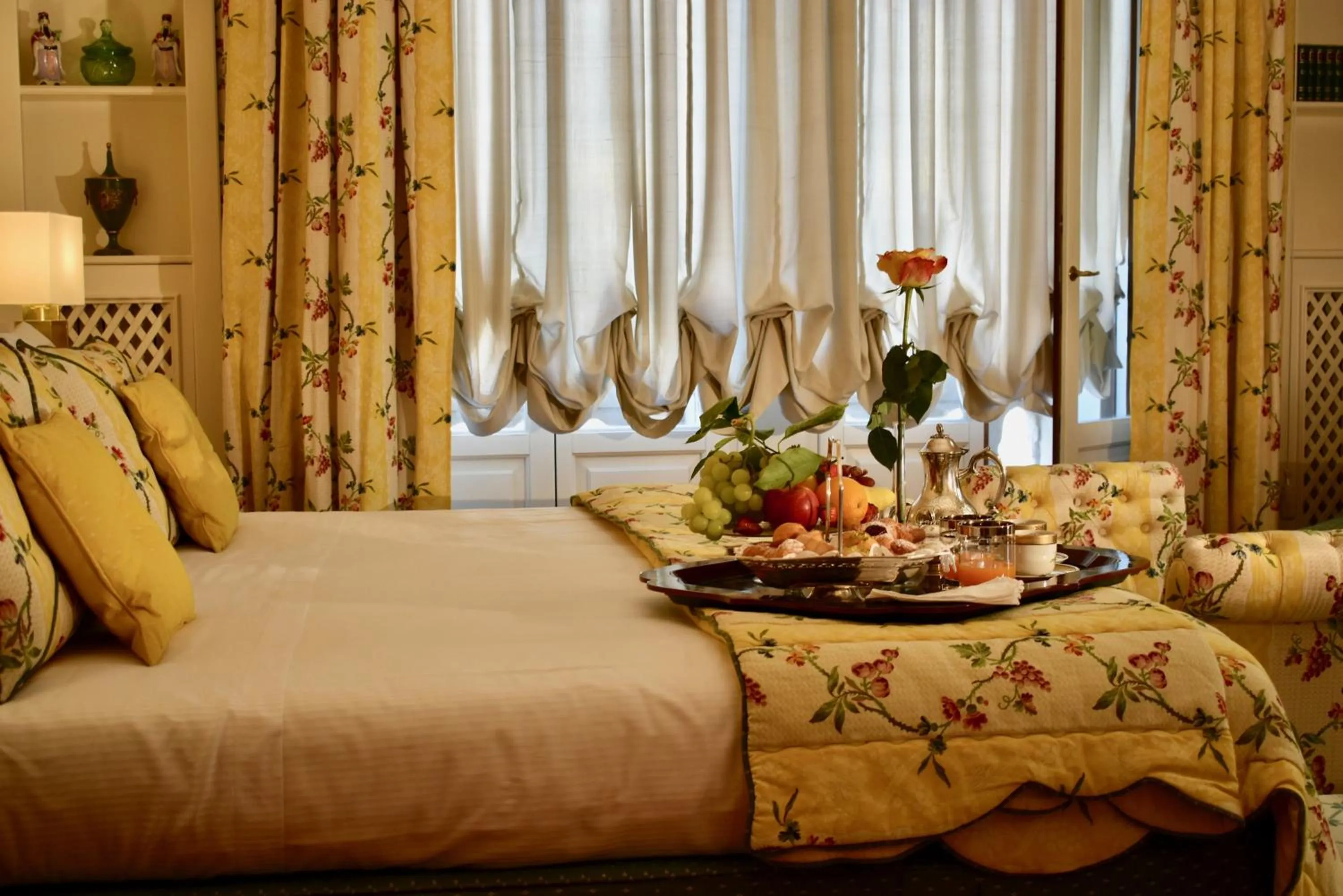 Photo of the whole room, Bed in Palazzina Mori - Luxury B&B