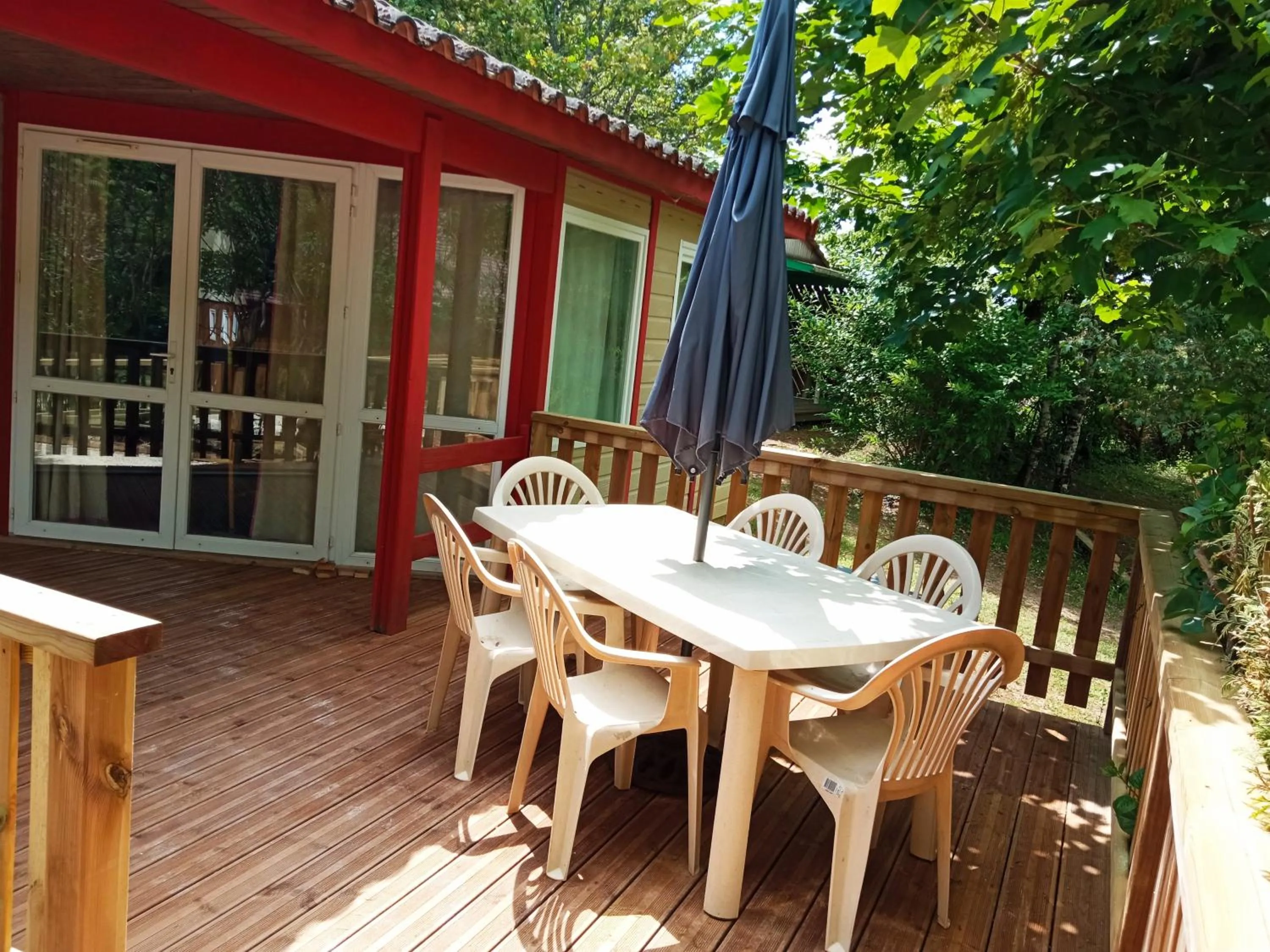 Patio in Les Chalets d'Argentouleau