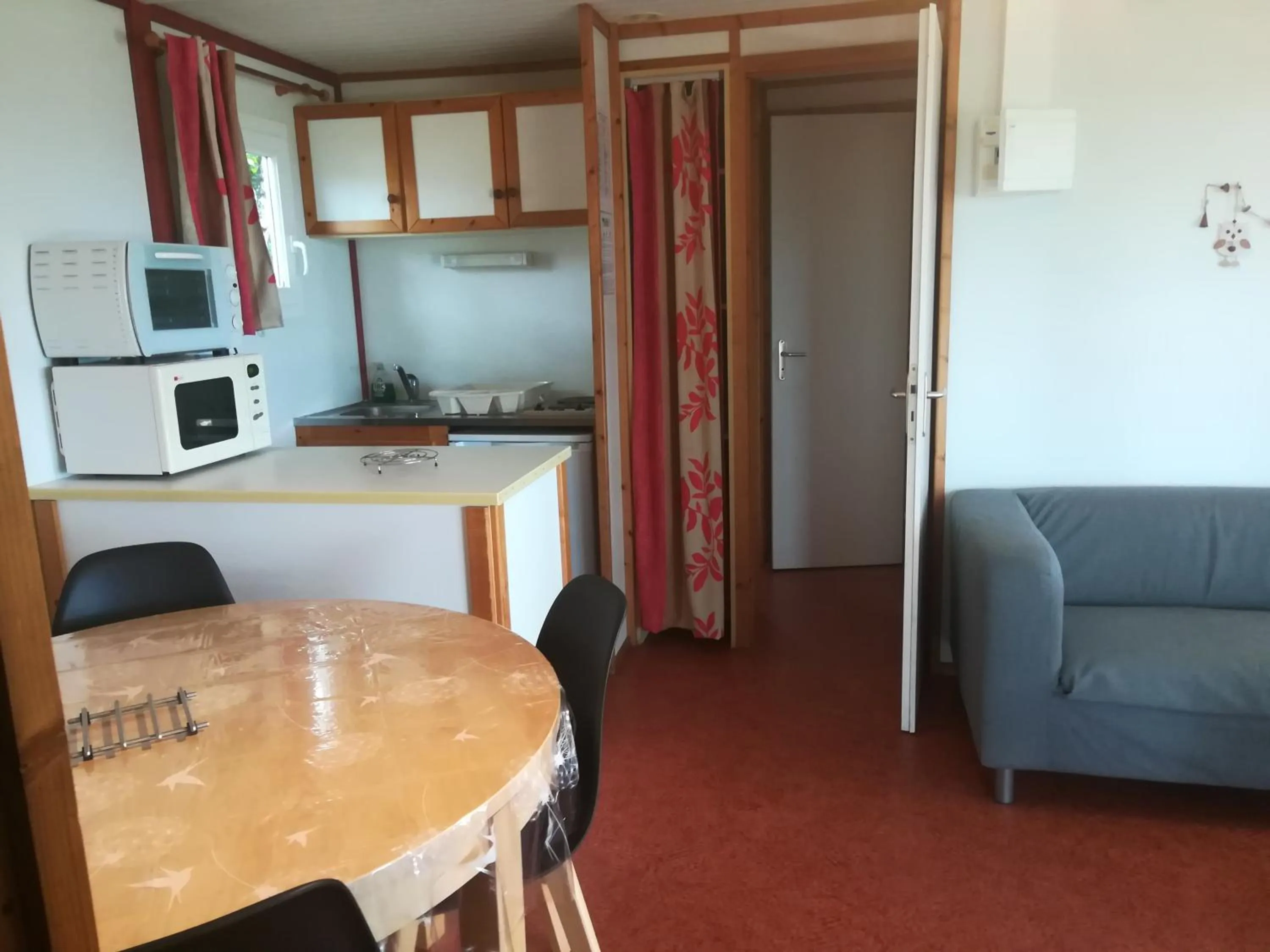 Kitchen or kitchenette in Les Chalets d'Argentouleau