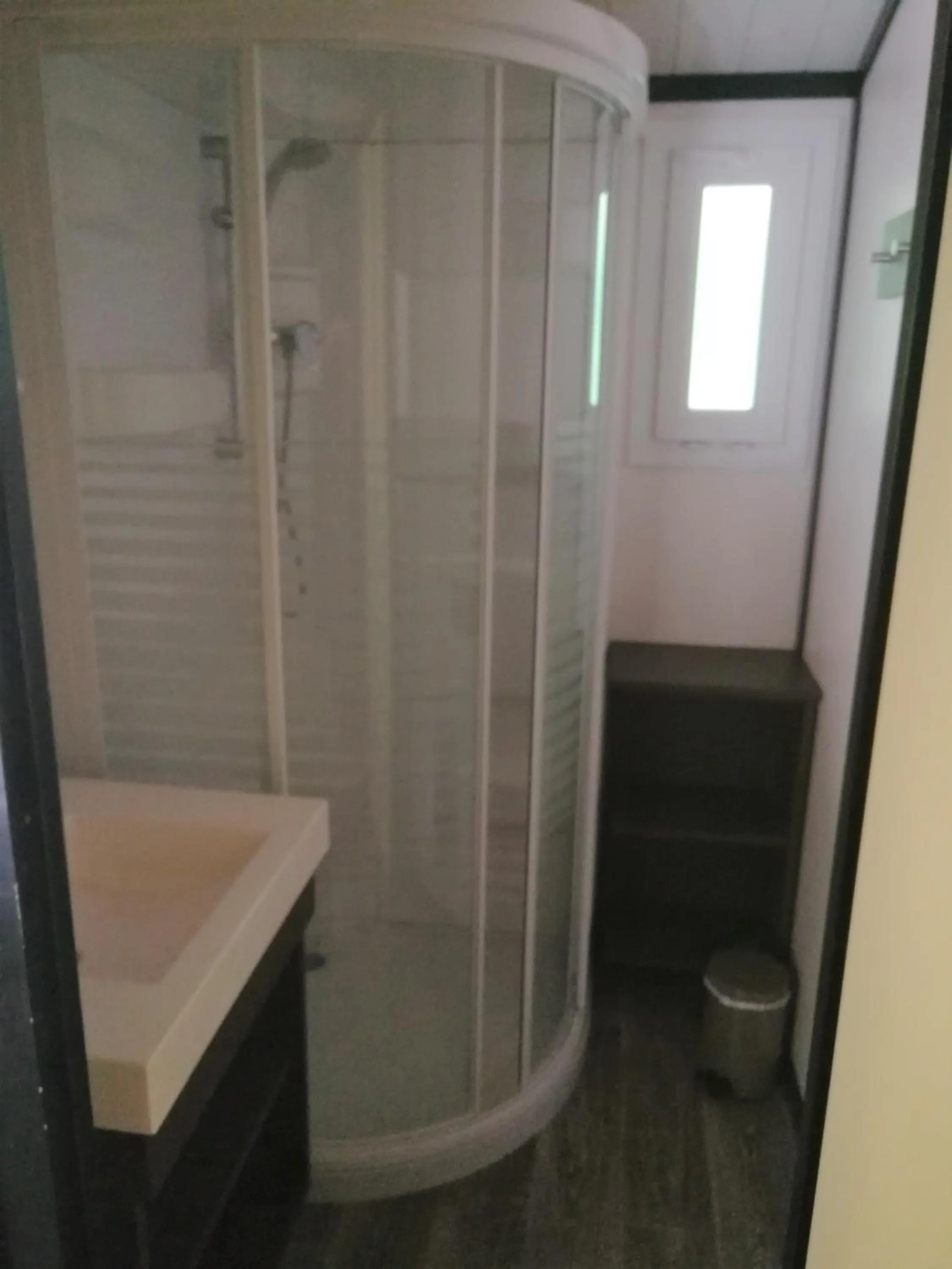 Shower in Les Chalets d'Argentouleau