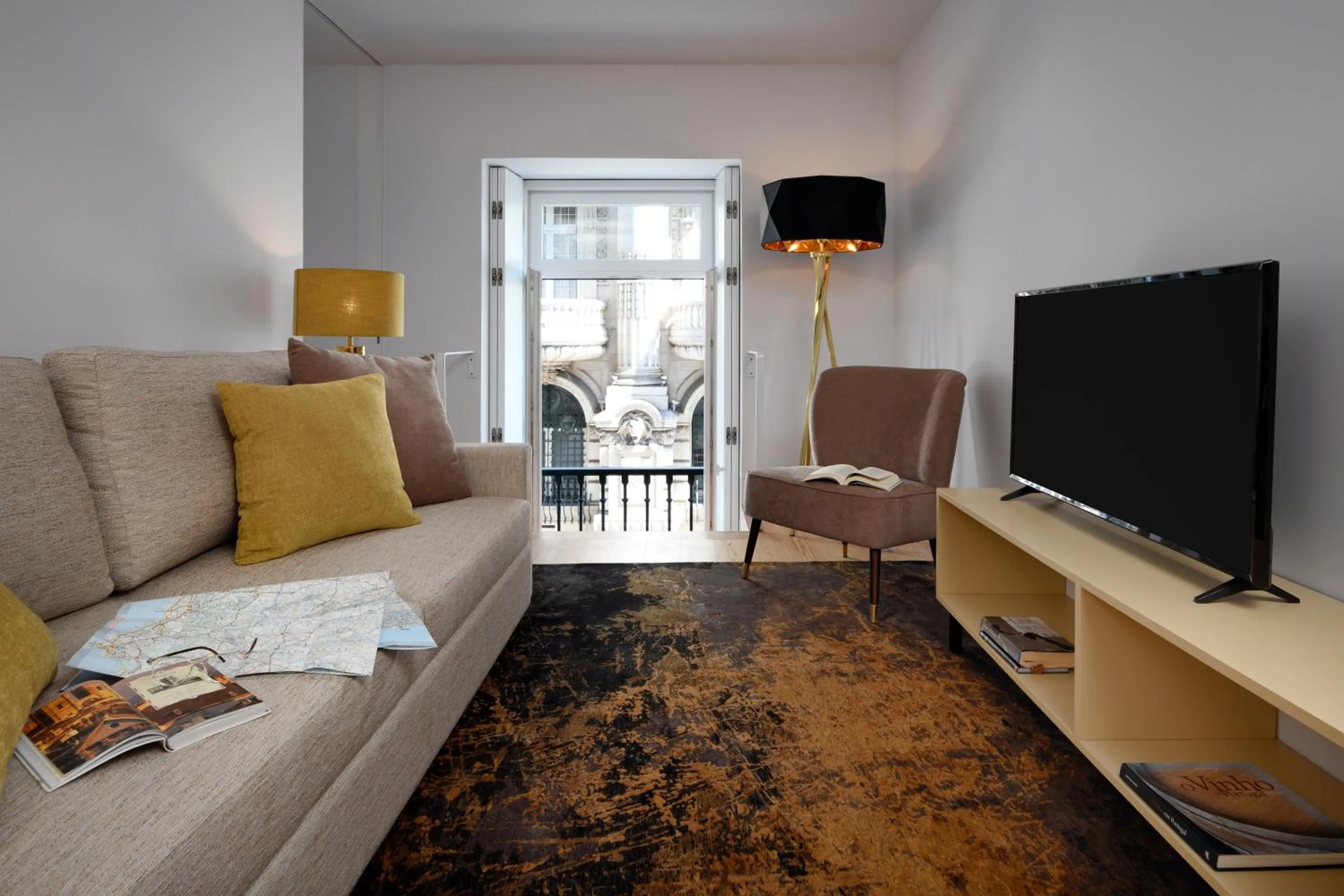 Living room in Ouro Grand by Level Residences