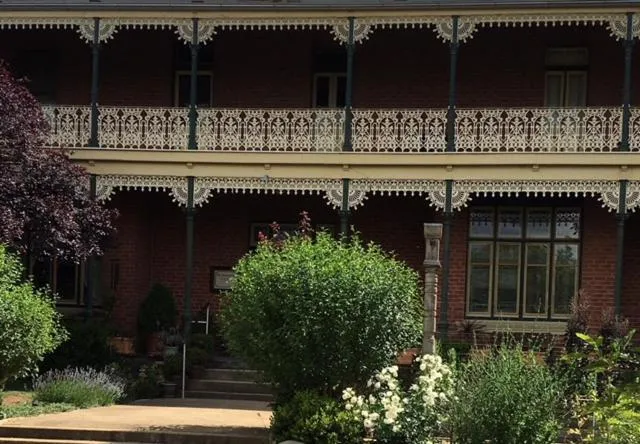 Holmhurst Guest House