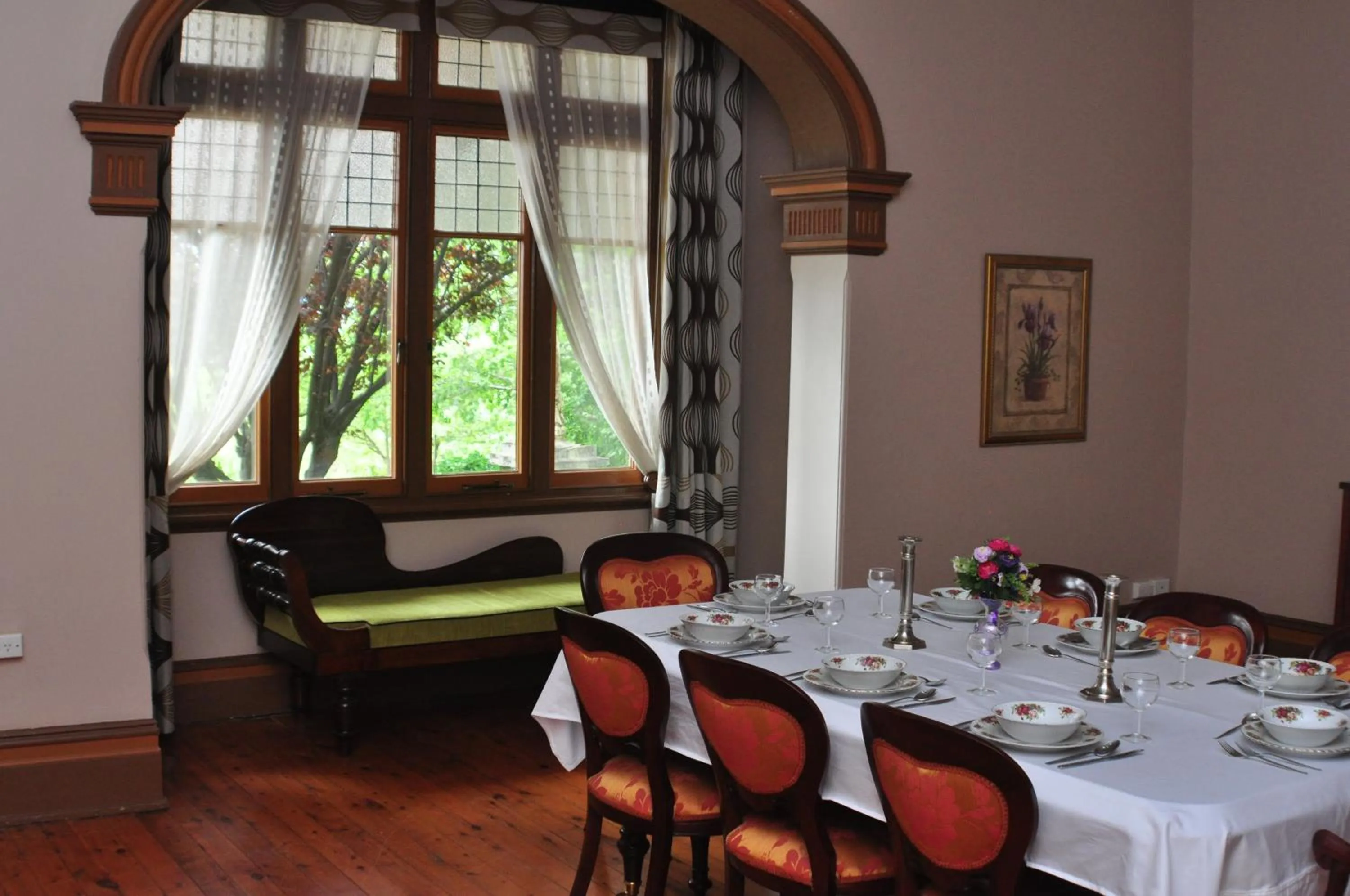 Holmhurst Guest House