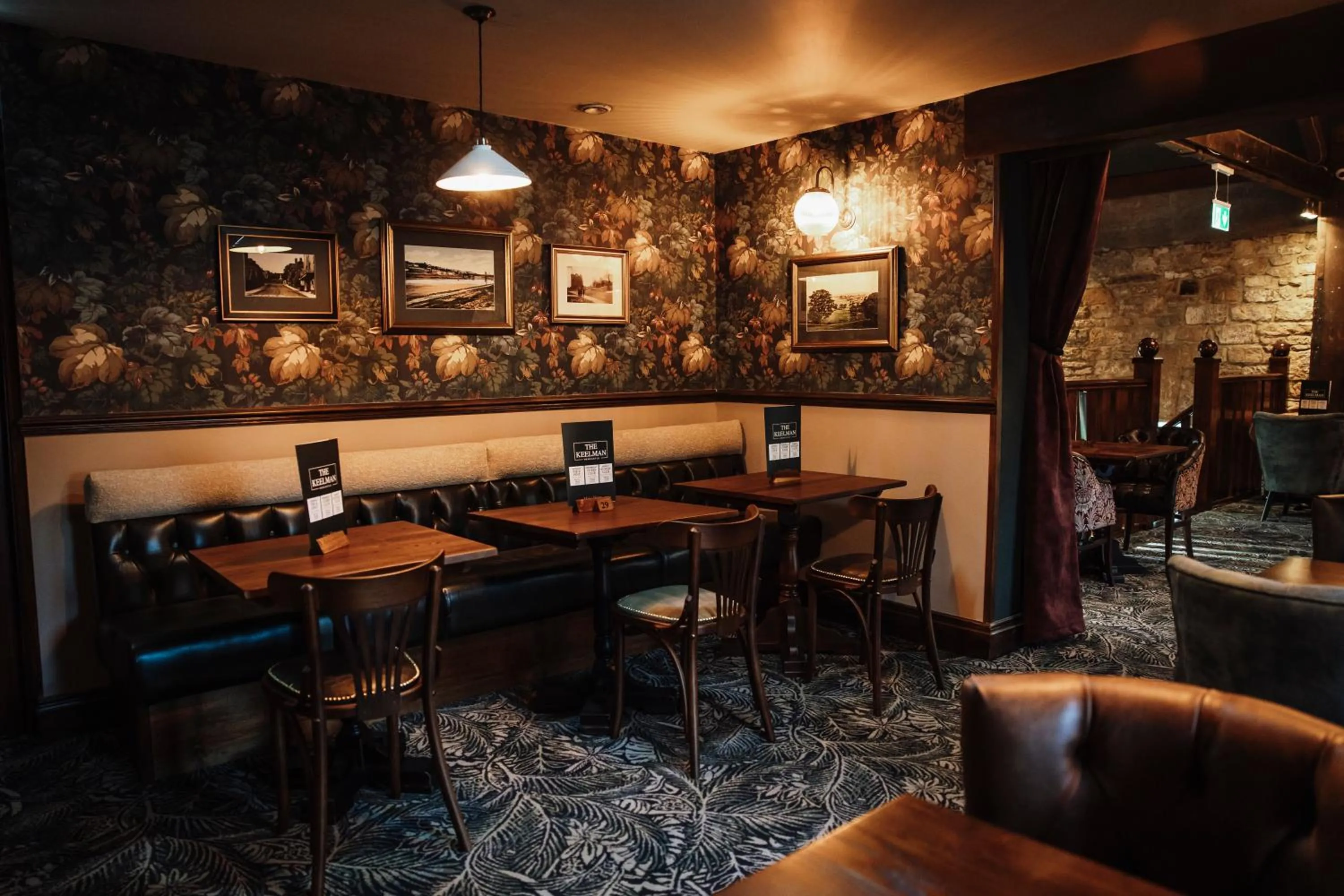 Seating area in The Keelman