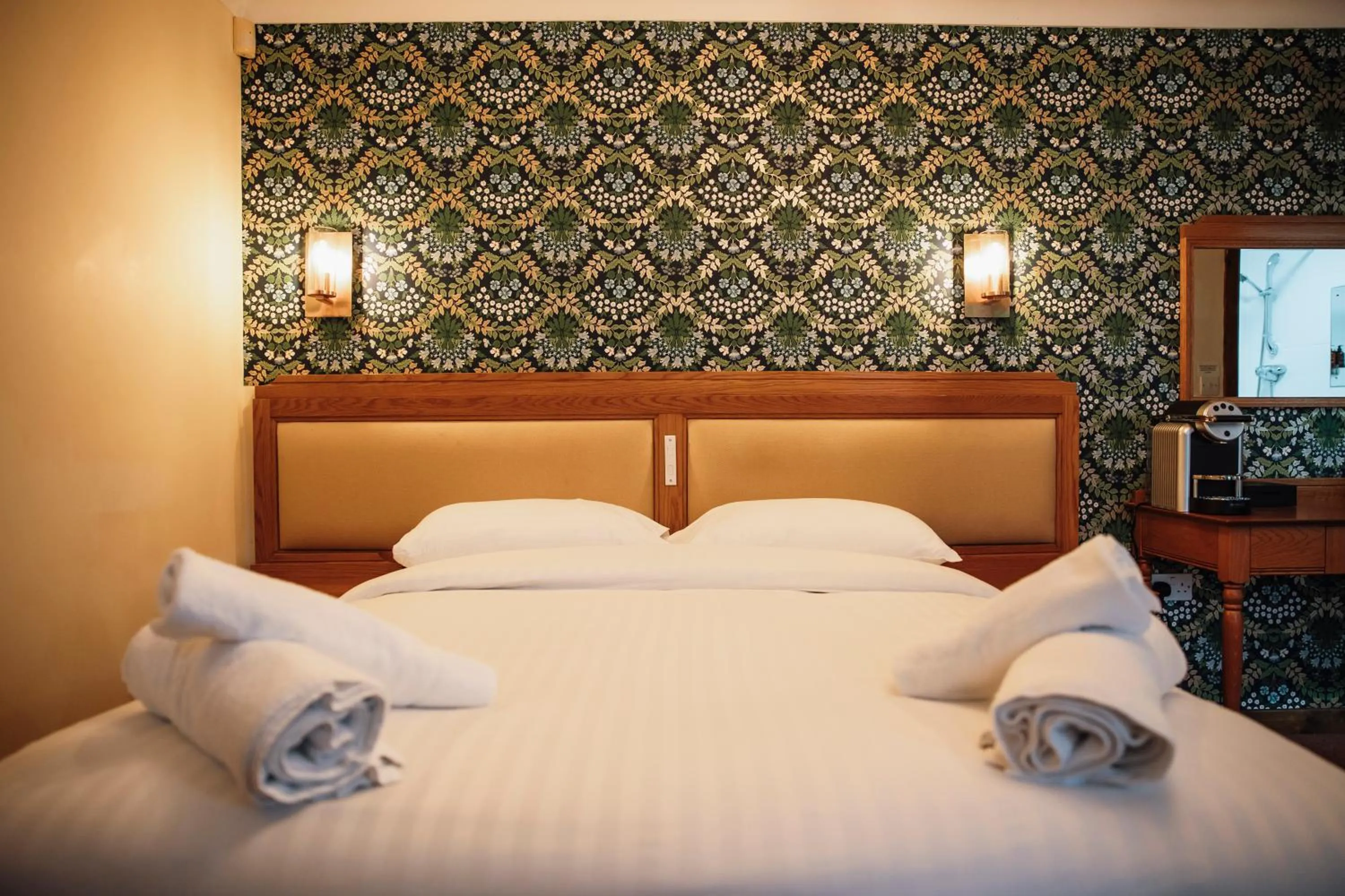 Bedroom, Bed in The Keelman