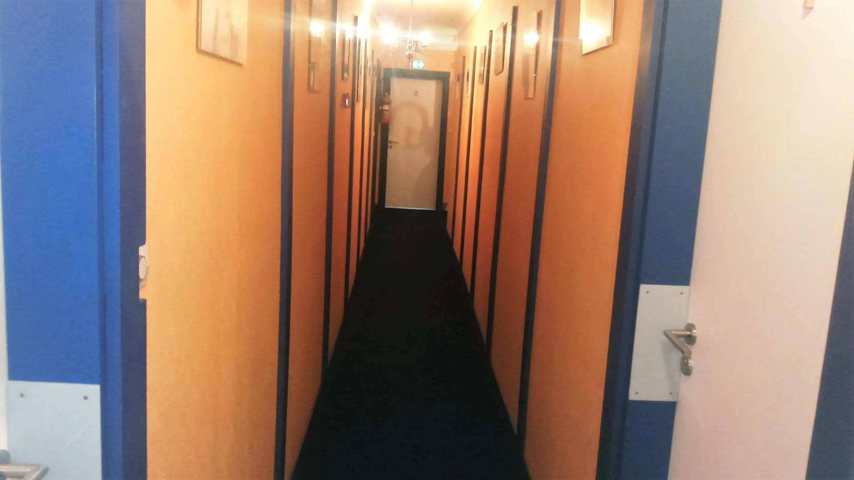 Lobby or reception in Le Richelieu