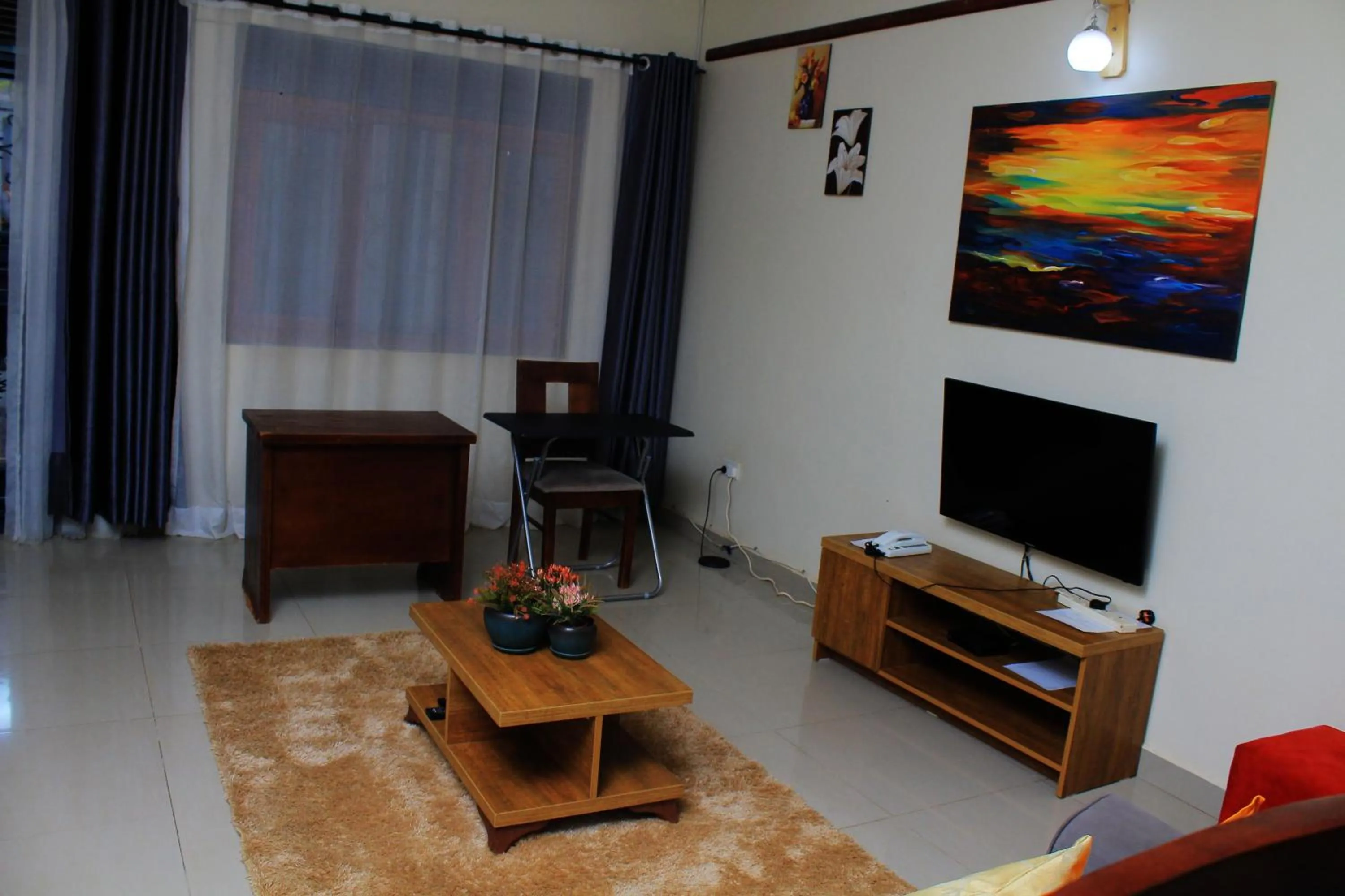 TV and multimedia in MAMIKKI Hotel Apartments