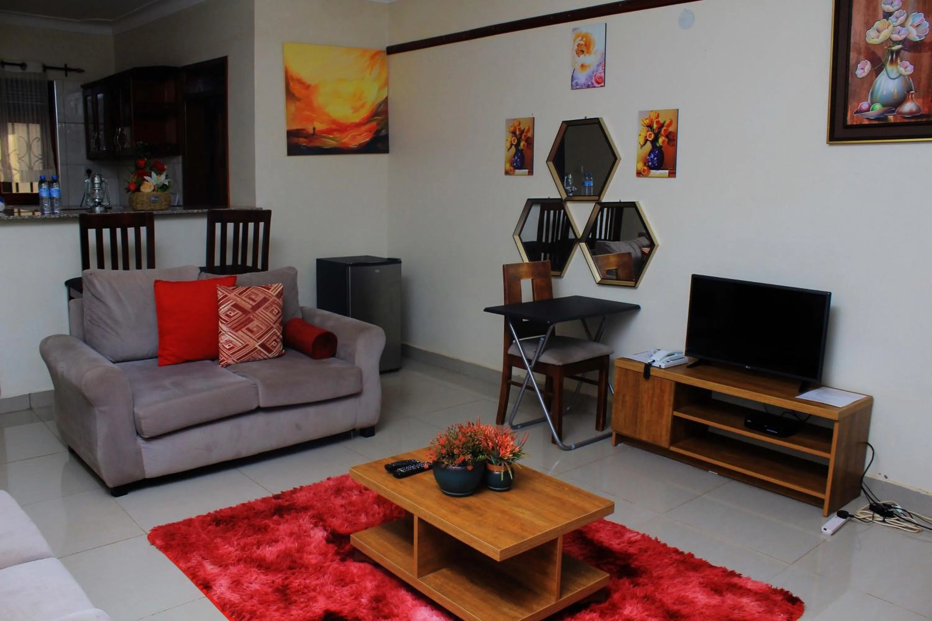 TV and multimedia in MAMIKKI Hotel Apartments