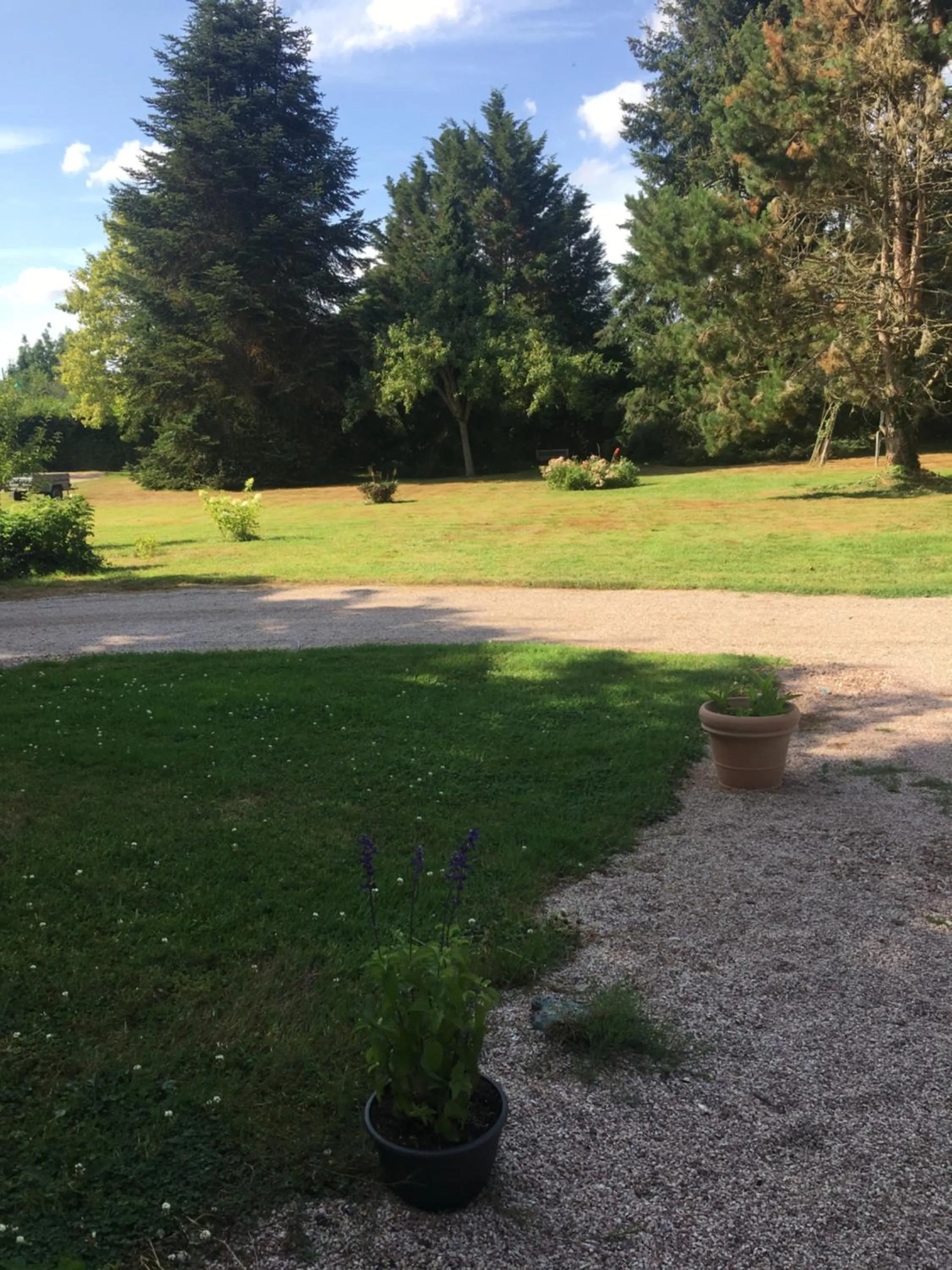 Garden in AU CHARME DES POMMIERS