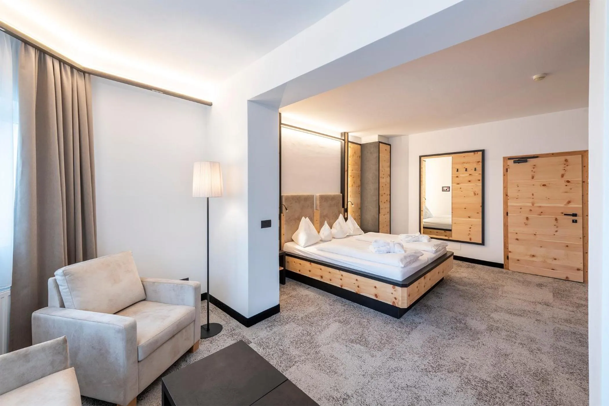 Photo of the whole room, Bed in Hotel Rosskopf