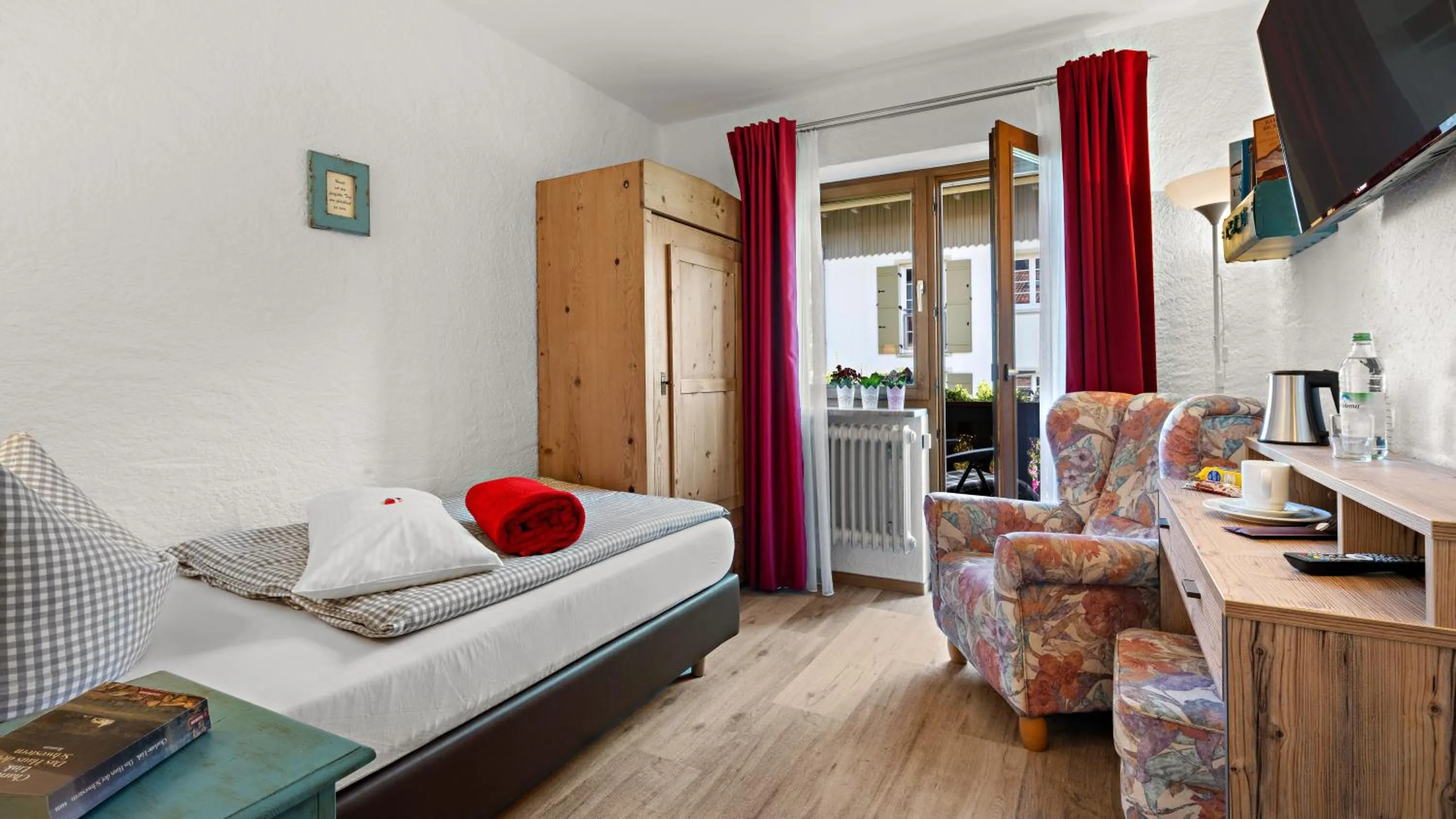 Photo of the whole room, Bed in Hotel Effland -Sauna -Pool