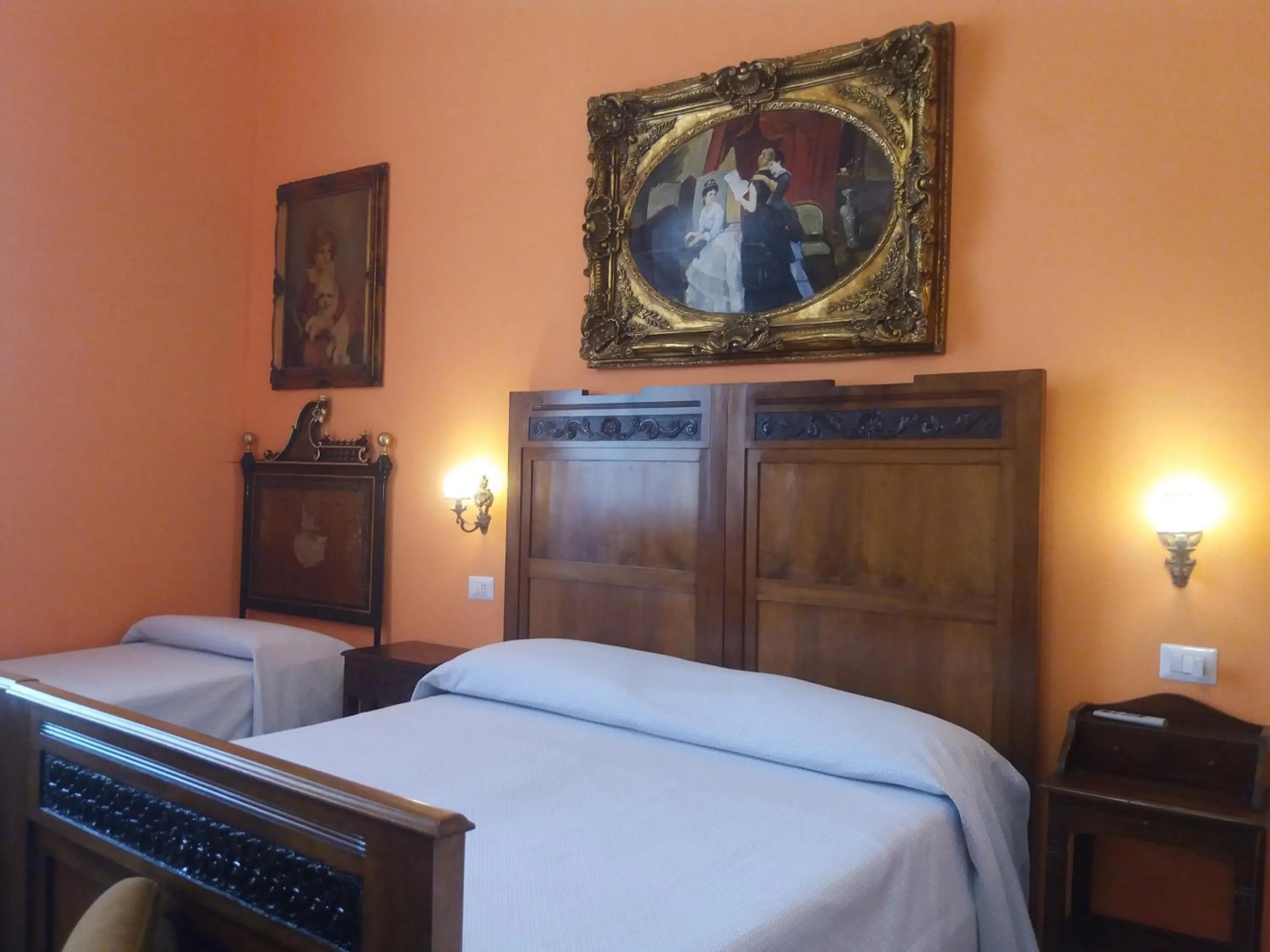 Bed in Antico Palazzo Spinola