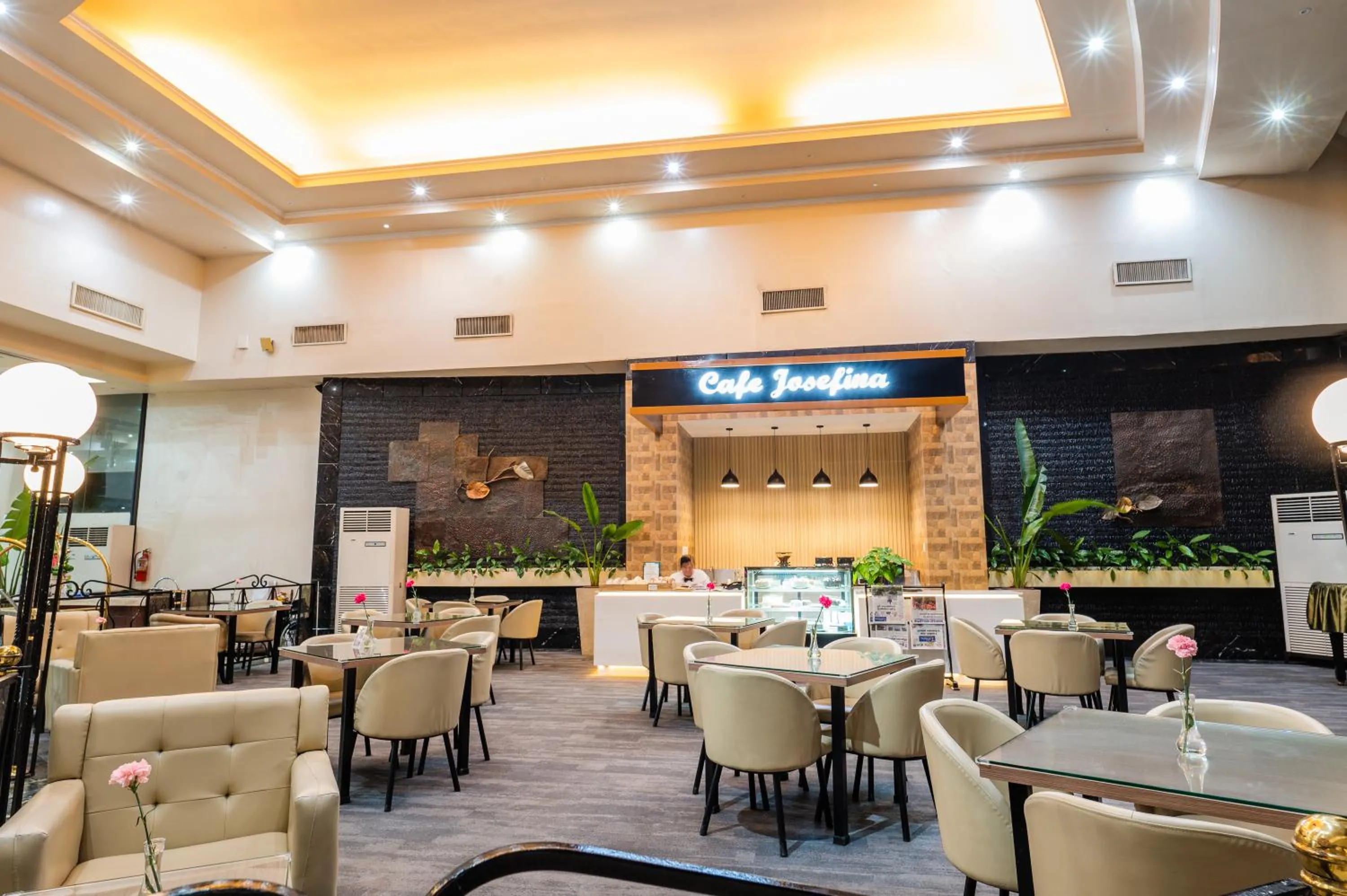 Coffee/tea facilities in The Apo View Hotel