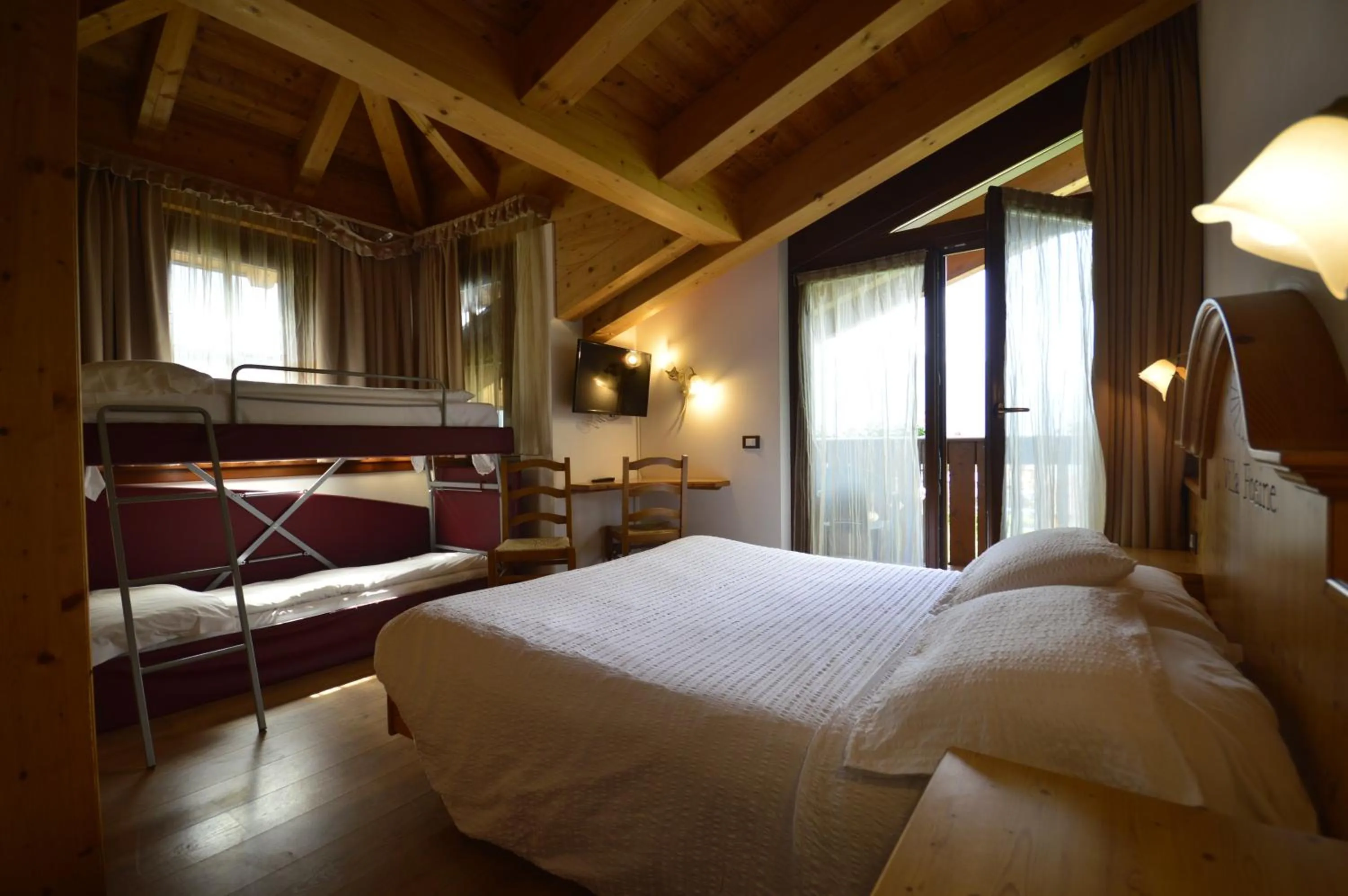 bunk bed, Bed in Hotel Villa Fosine Spa & Wellness