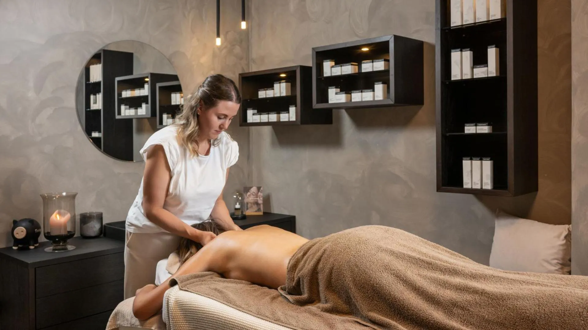 Massage in Das Filipinum