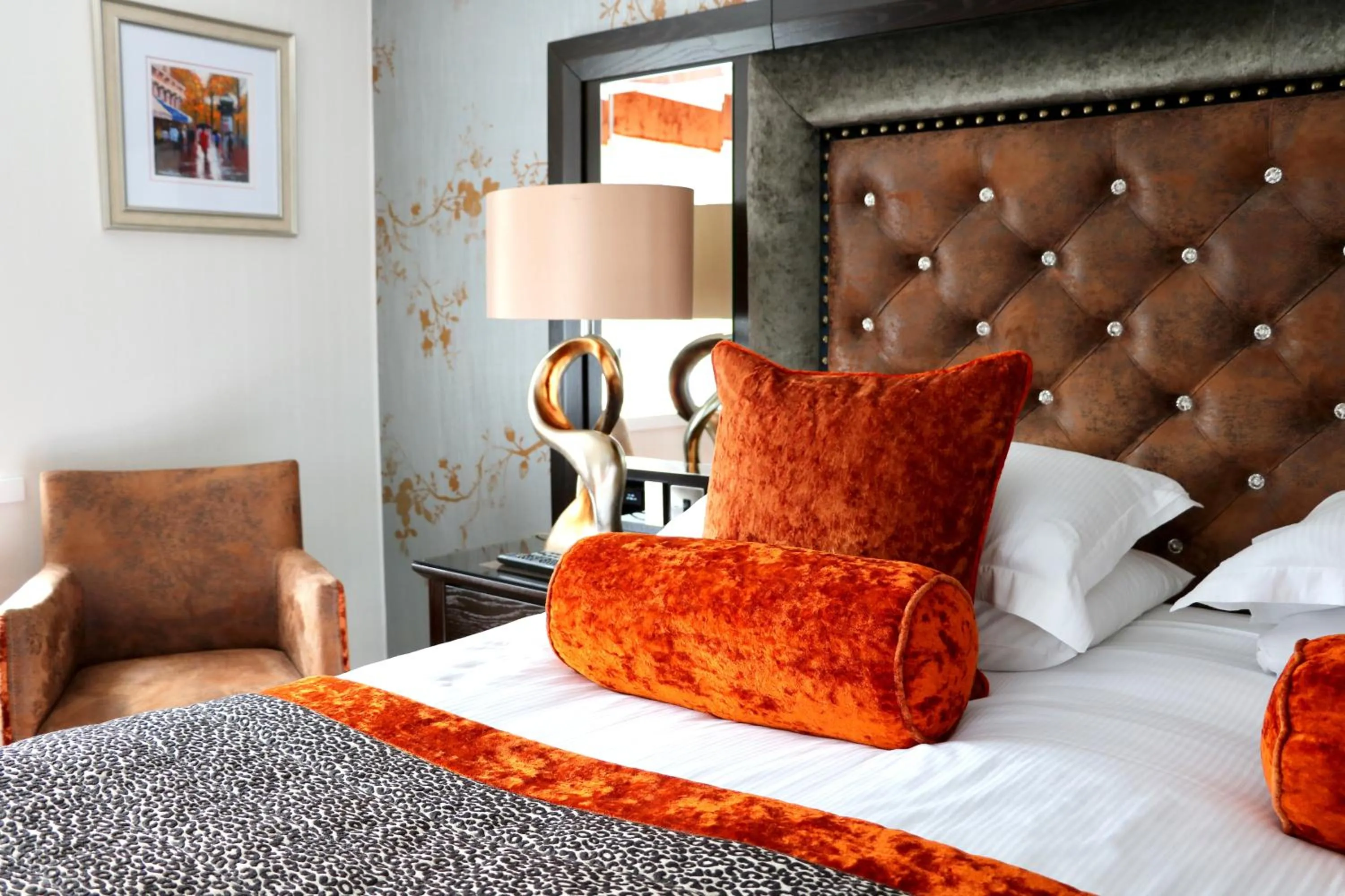 Bed in The Old Mill Inn