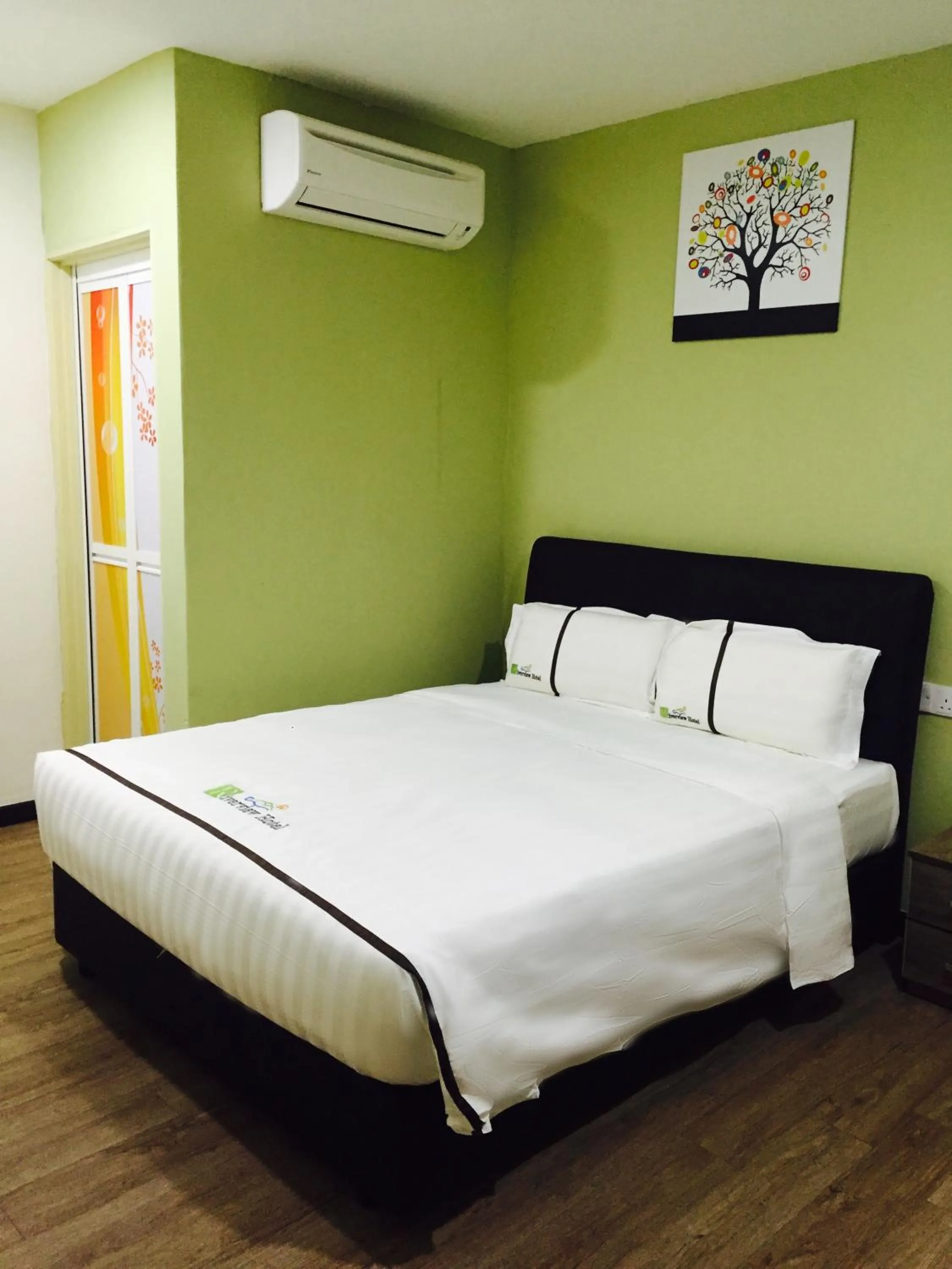 Bedroom, Bed in Riverview Hotel