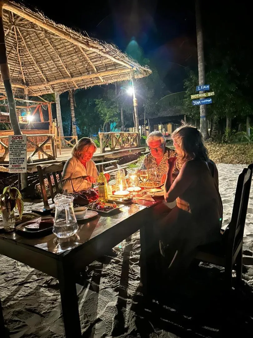 Juani beach bungalows