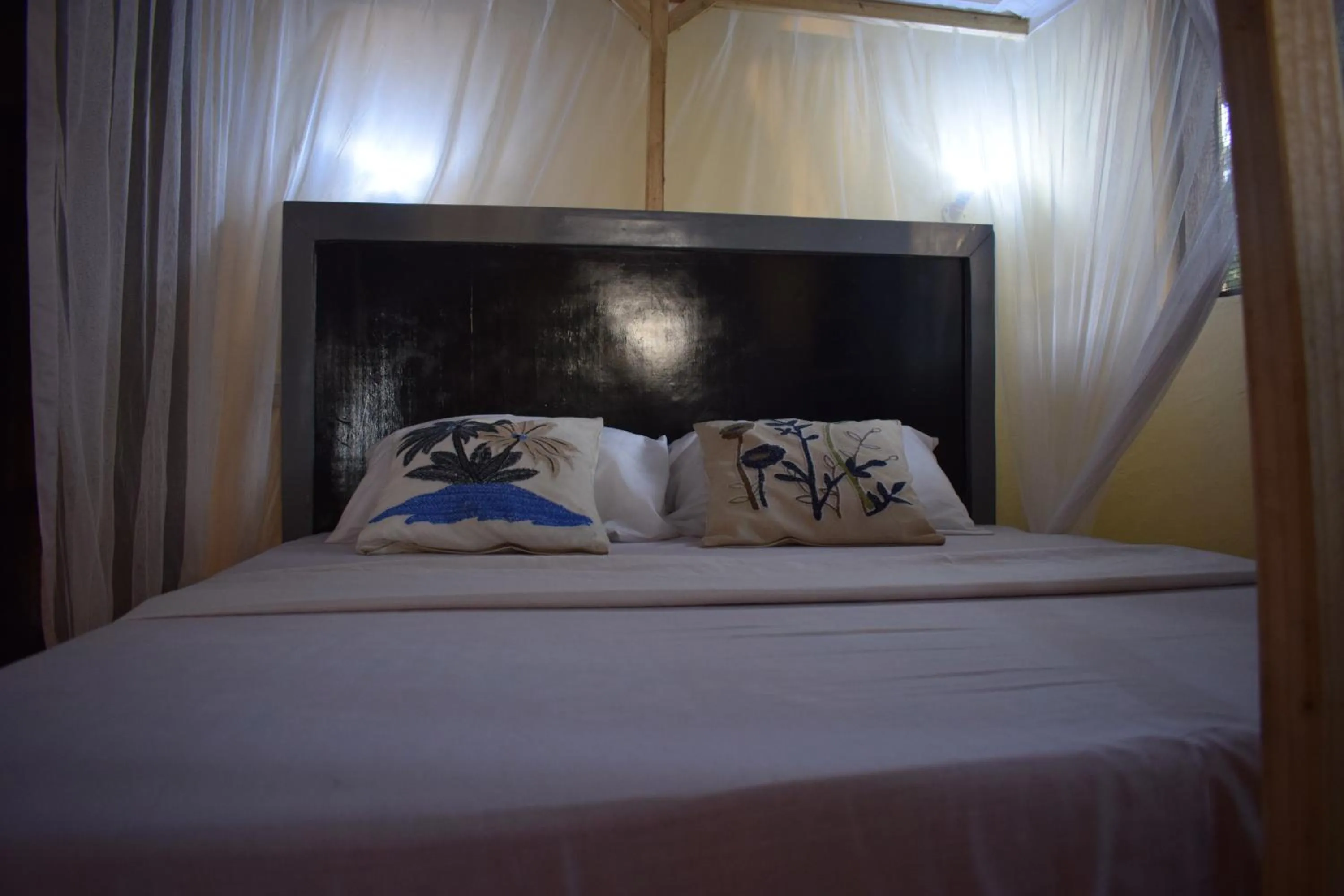 Juani beach bungalows