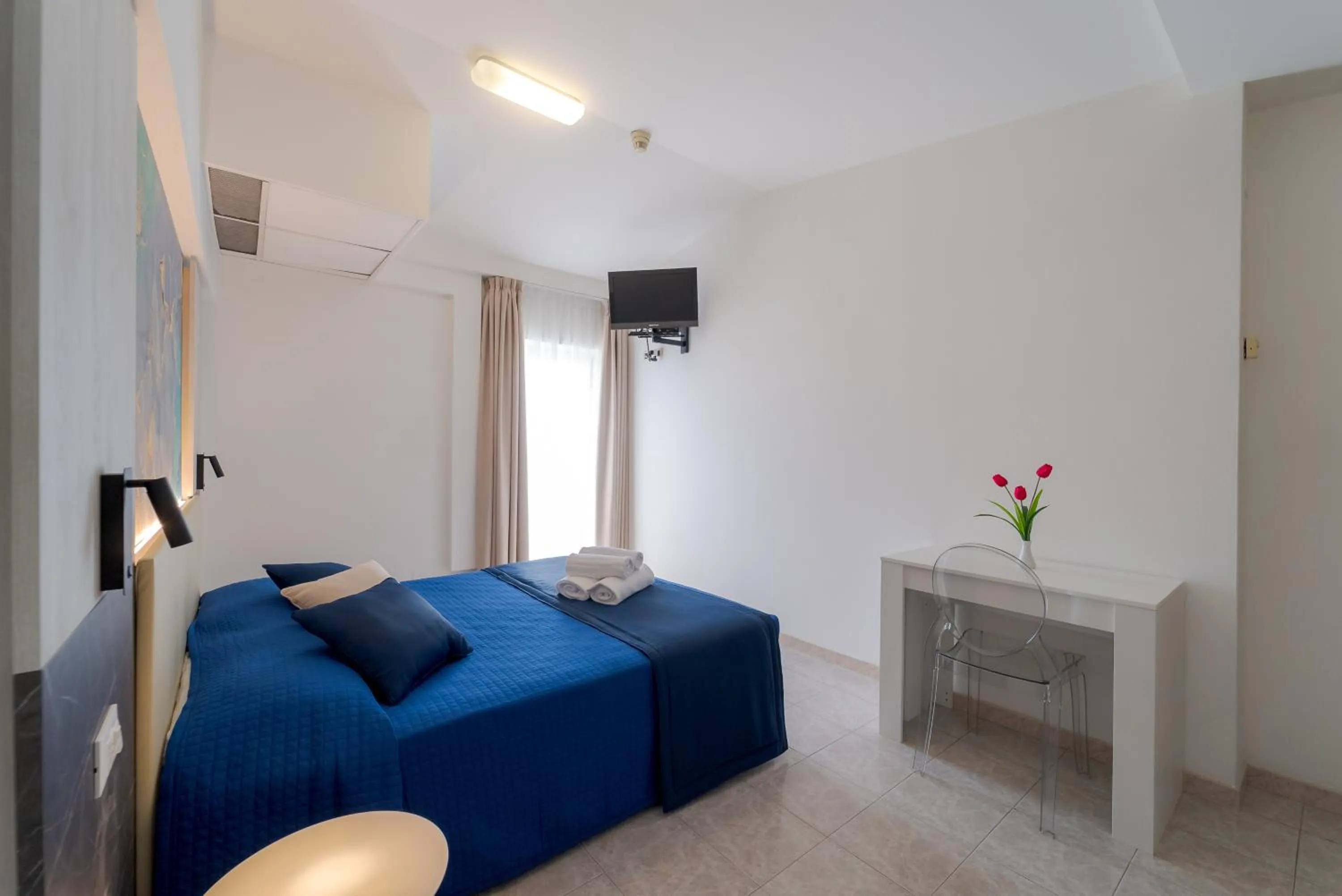 hair dresser, Bed in Hotel Beach