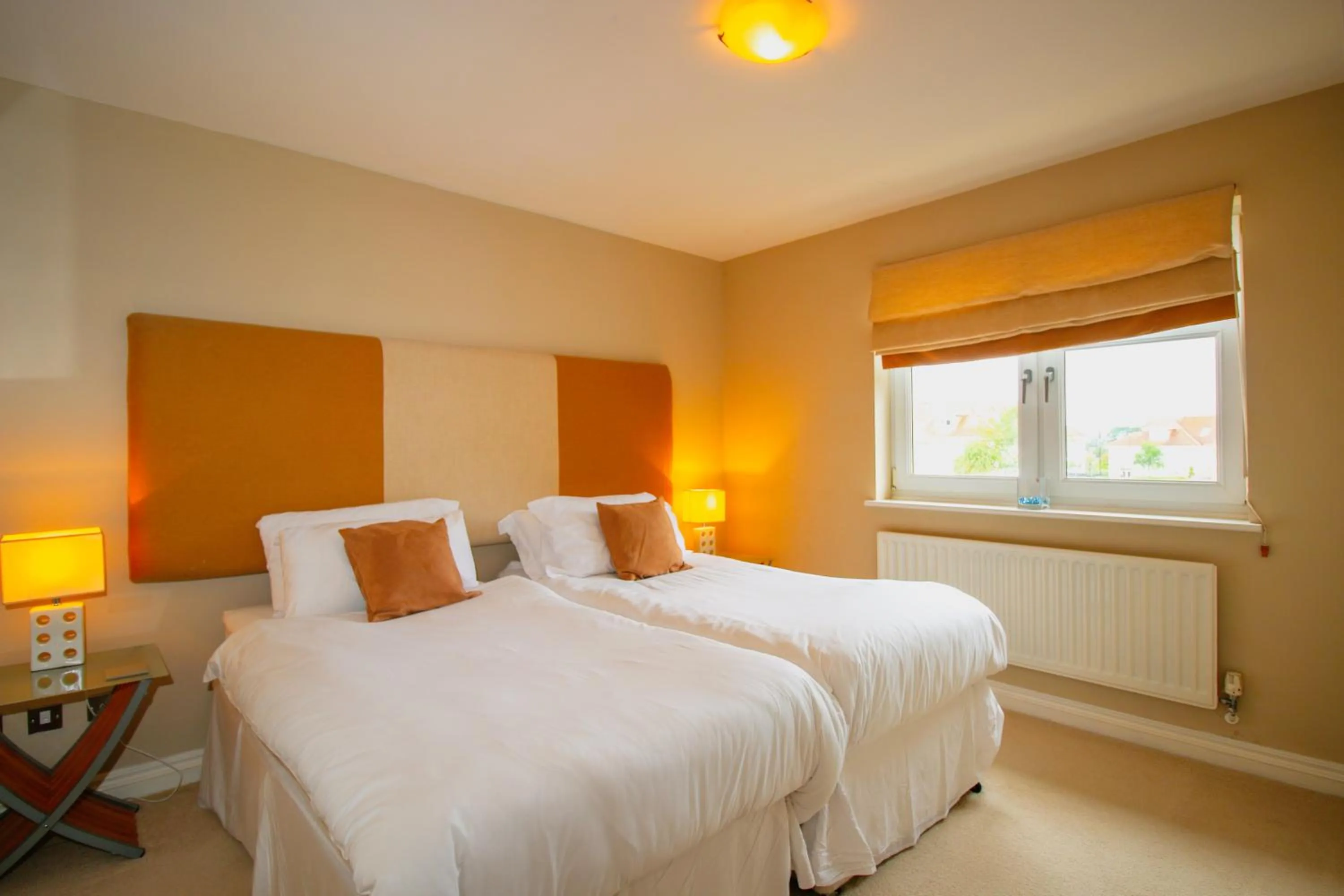 Bed in Turnberry Apartments