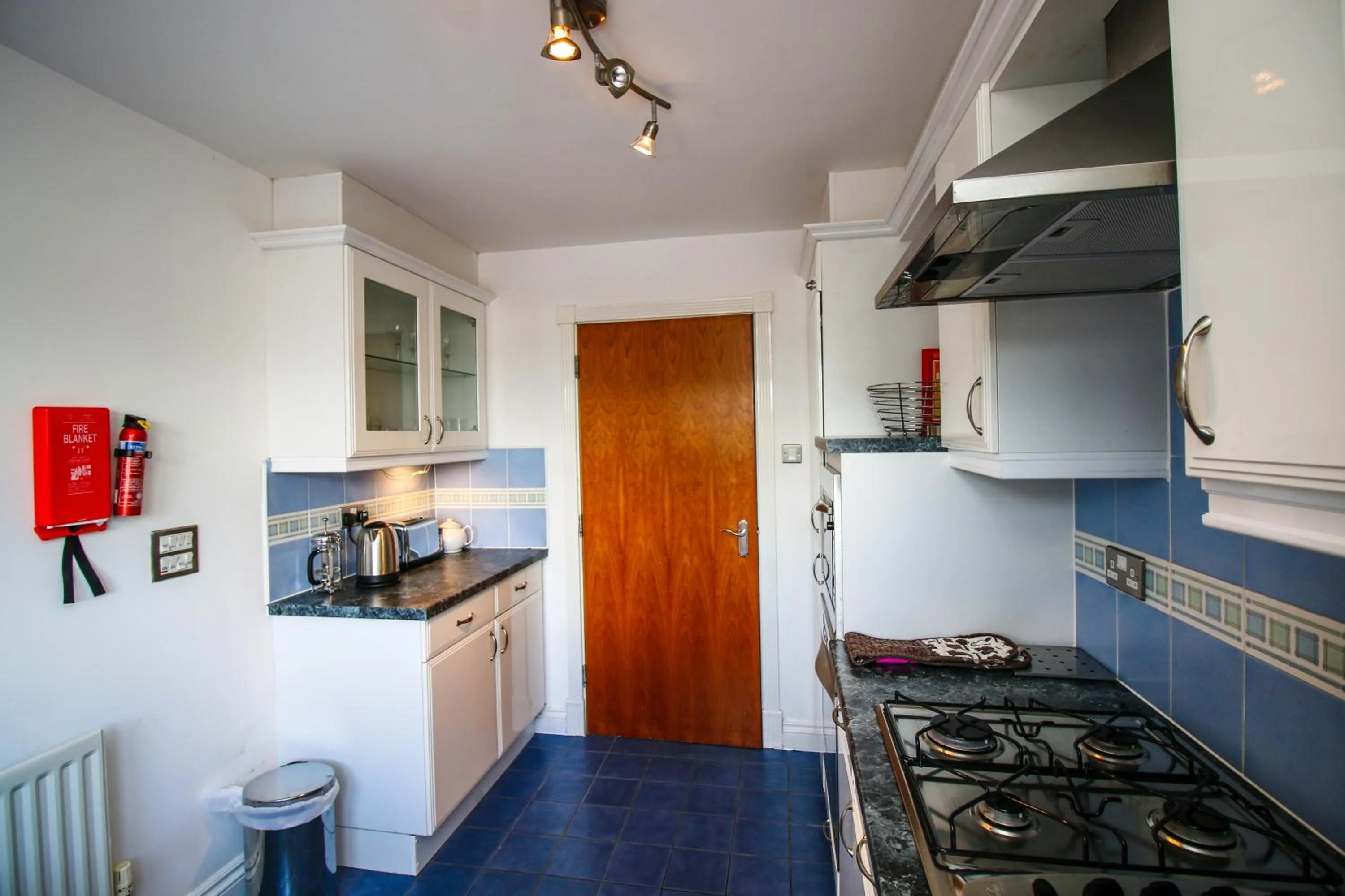 Kitchen or kitchenette in Turnberry Apartments