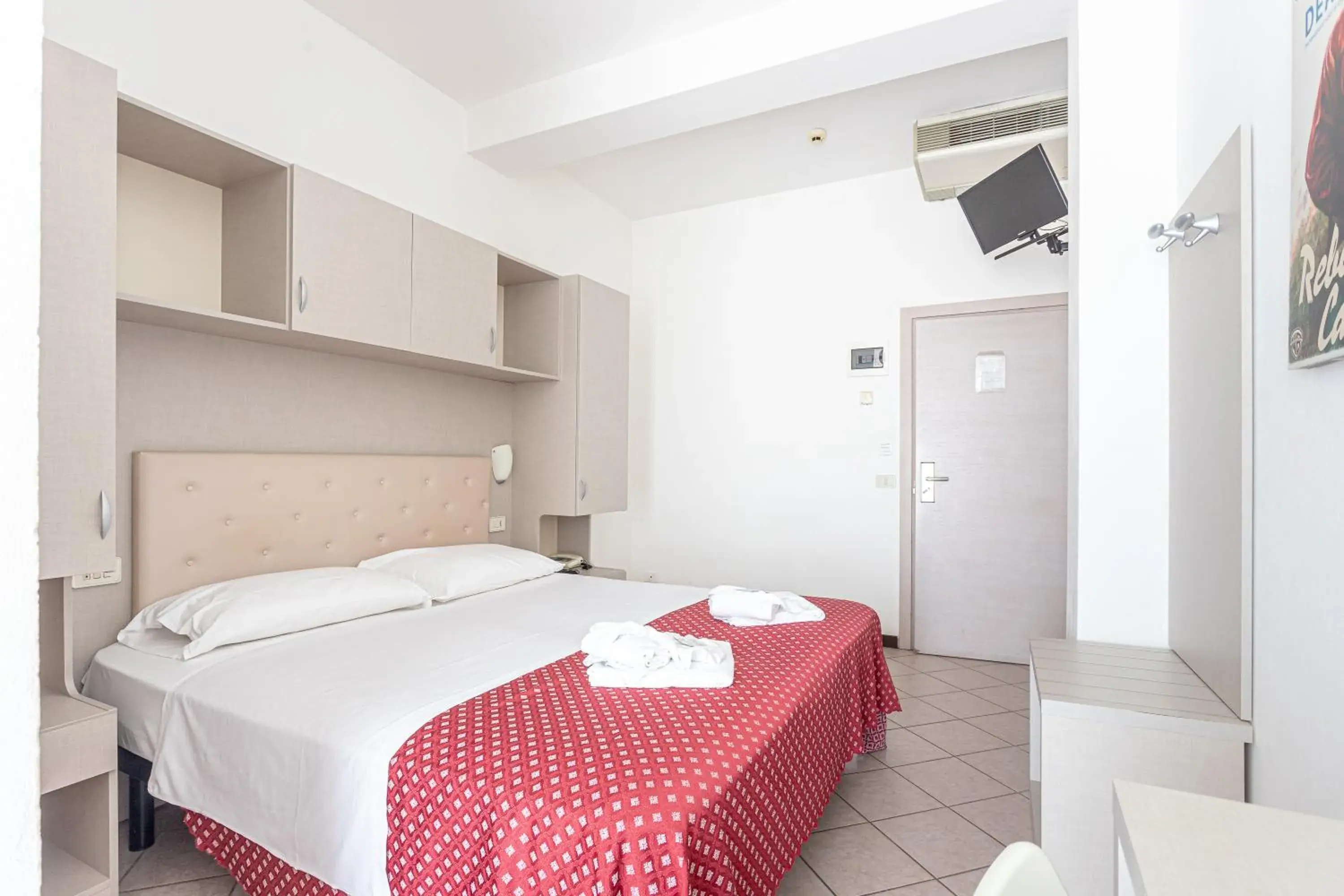 Deluxe Double or Twin Room with Sea View in Hotel Blumen Deluxe Double or Twin Room with Sea View in Hotel Blumen