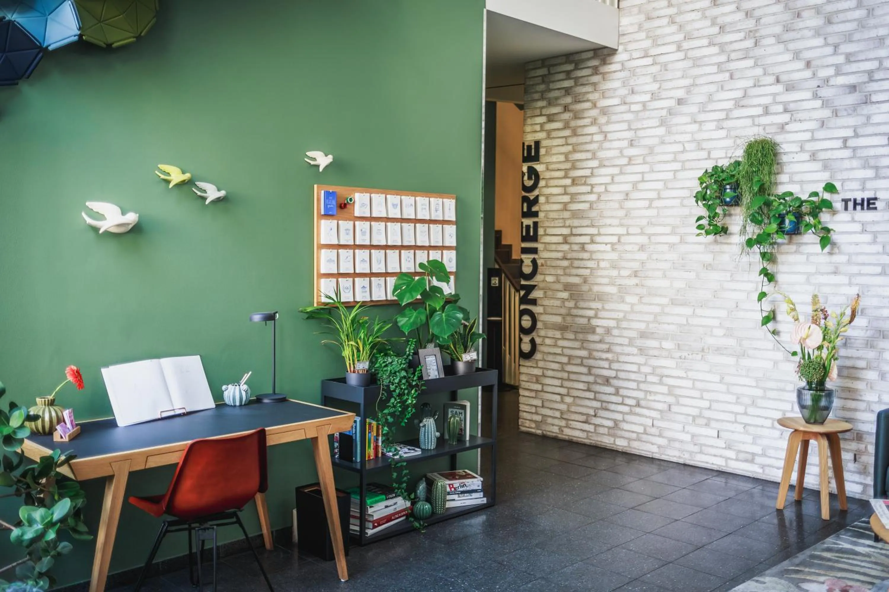 Facade/entrance in The Circus Apartments