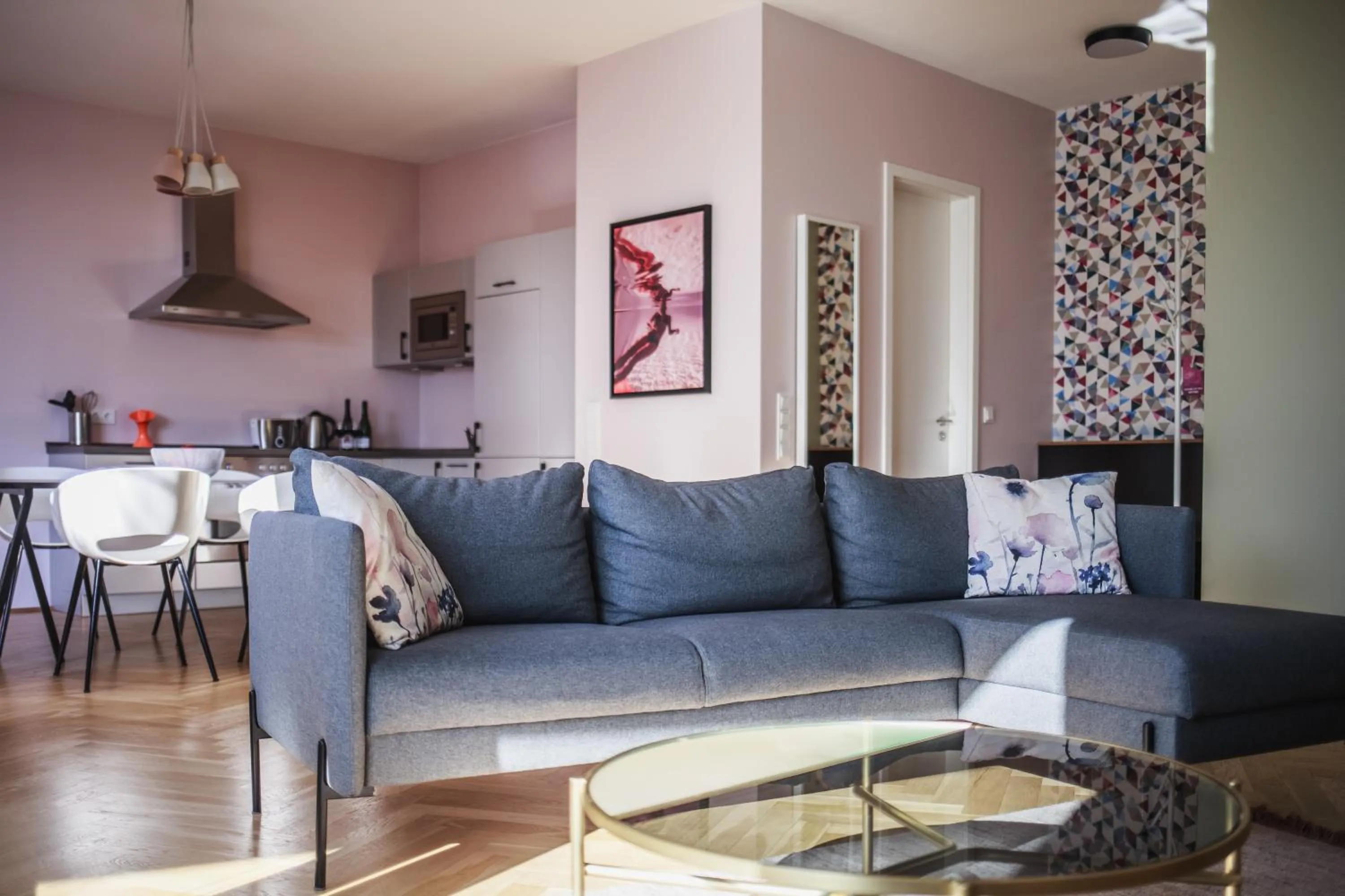 Kitchen or kitchenette in The Circus Apartments