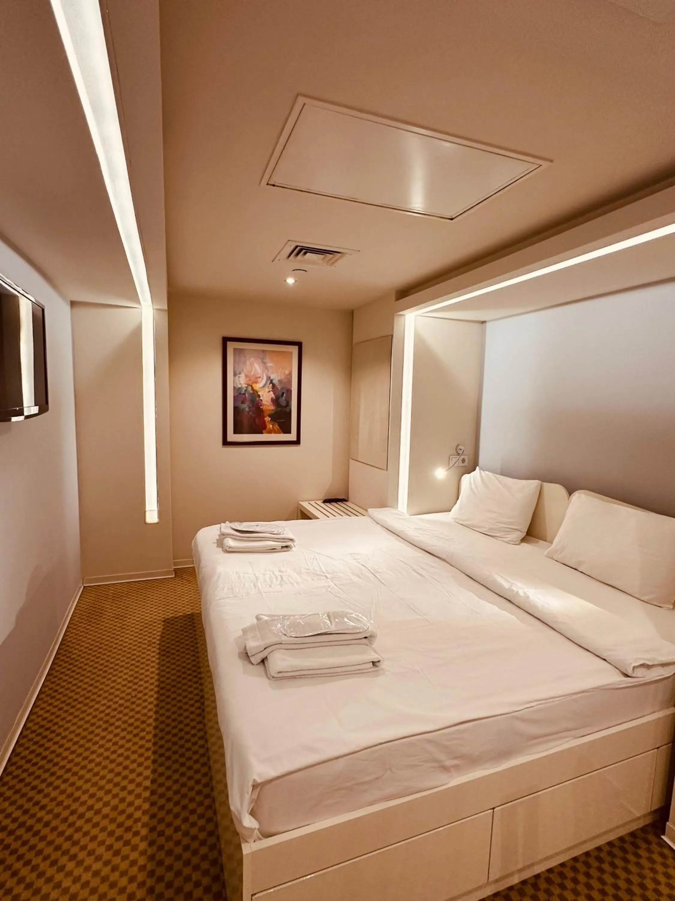 Bed in Ortakoy Aparts