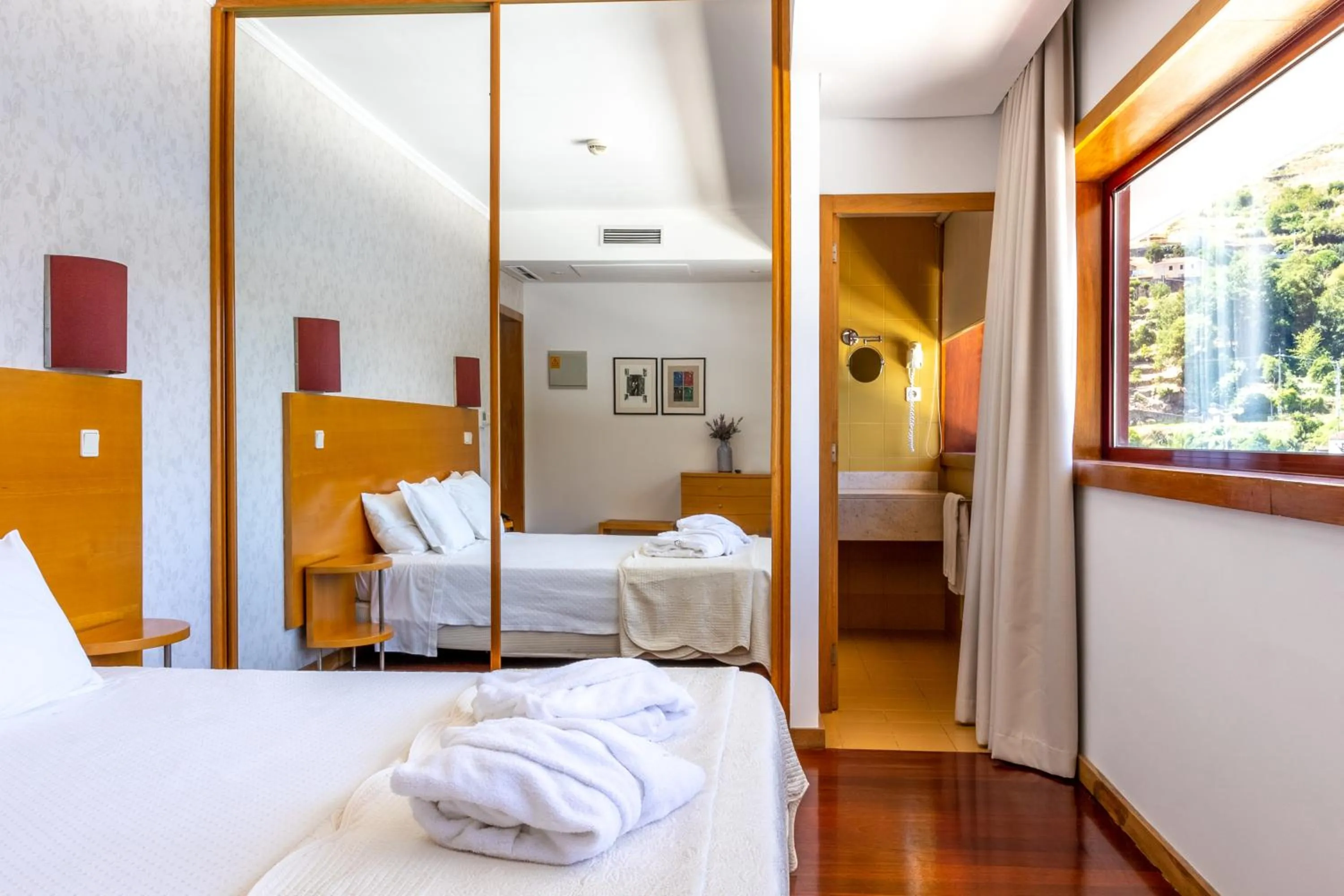 Bed in Douro Hotel Porto Antigo