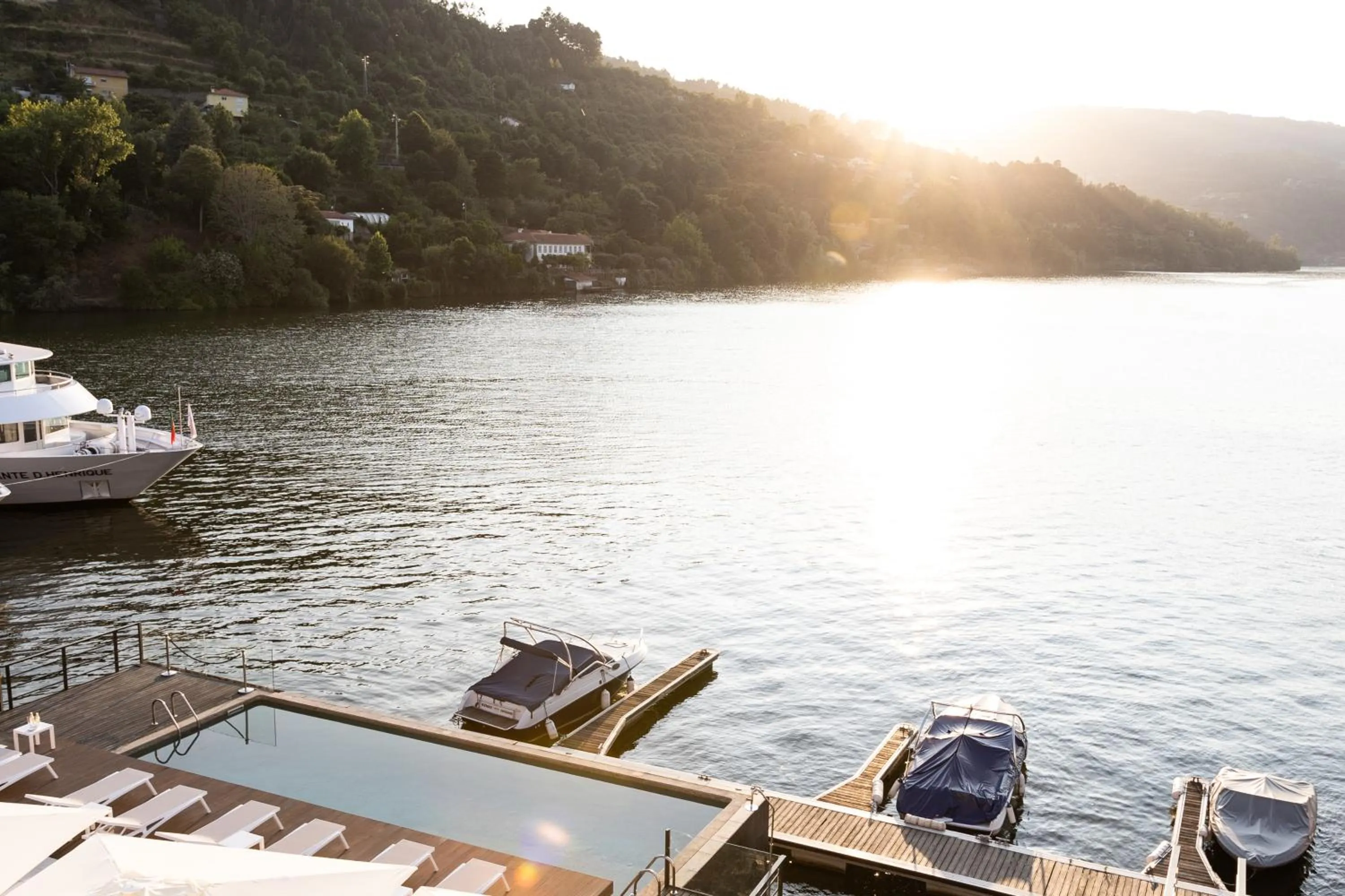 Natural landscape in Douro Hotel Porto Antigo