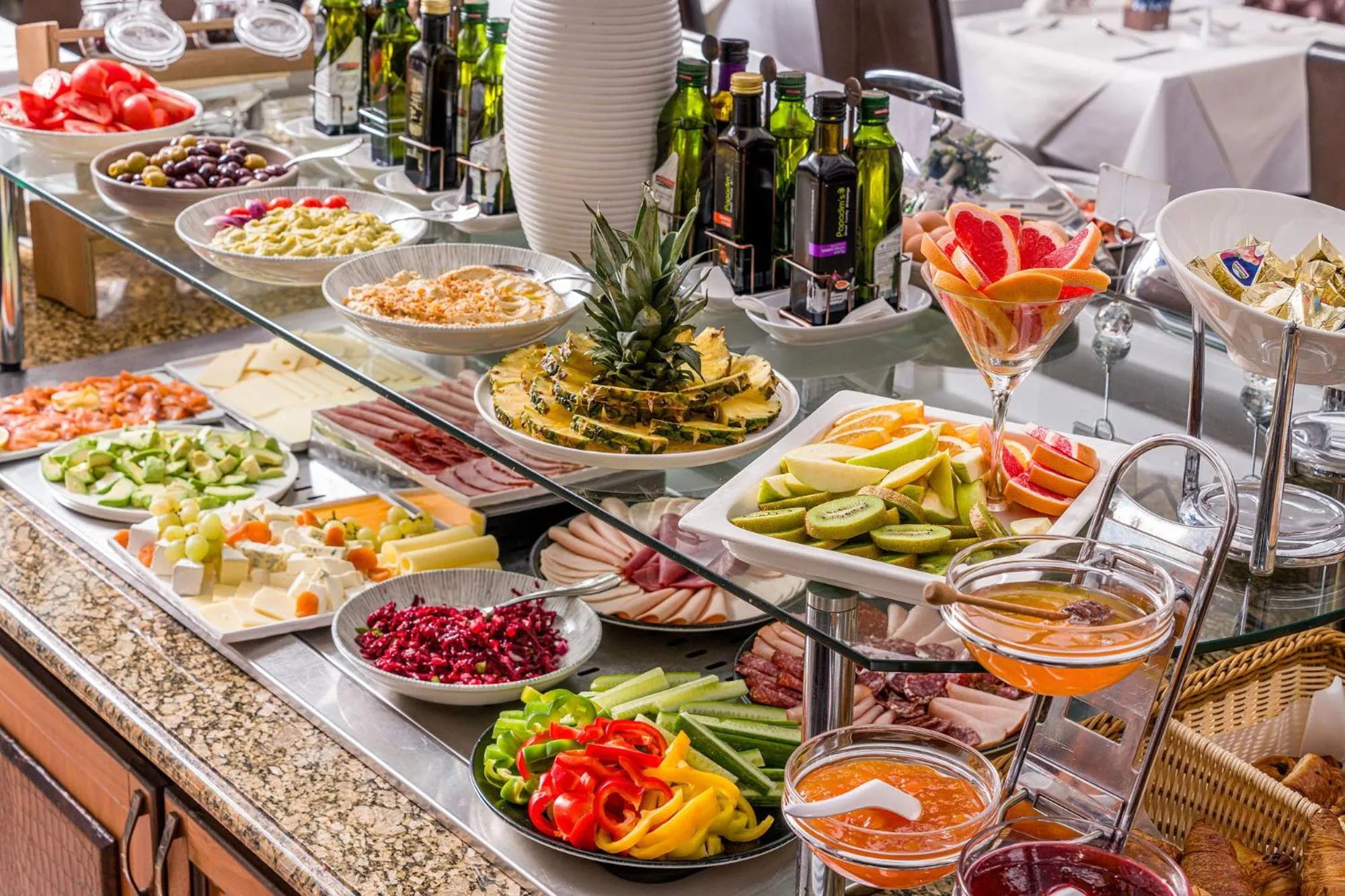 Breakfast in Crystal Palace Hotel