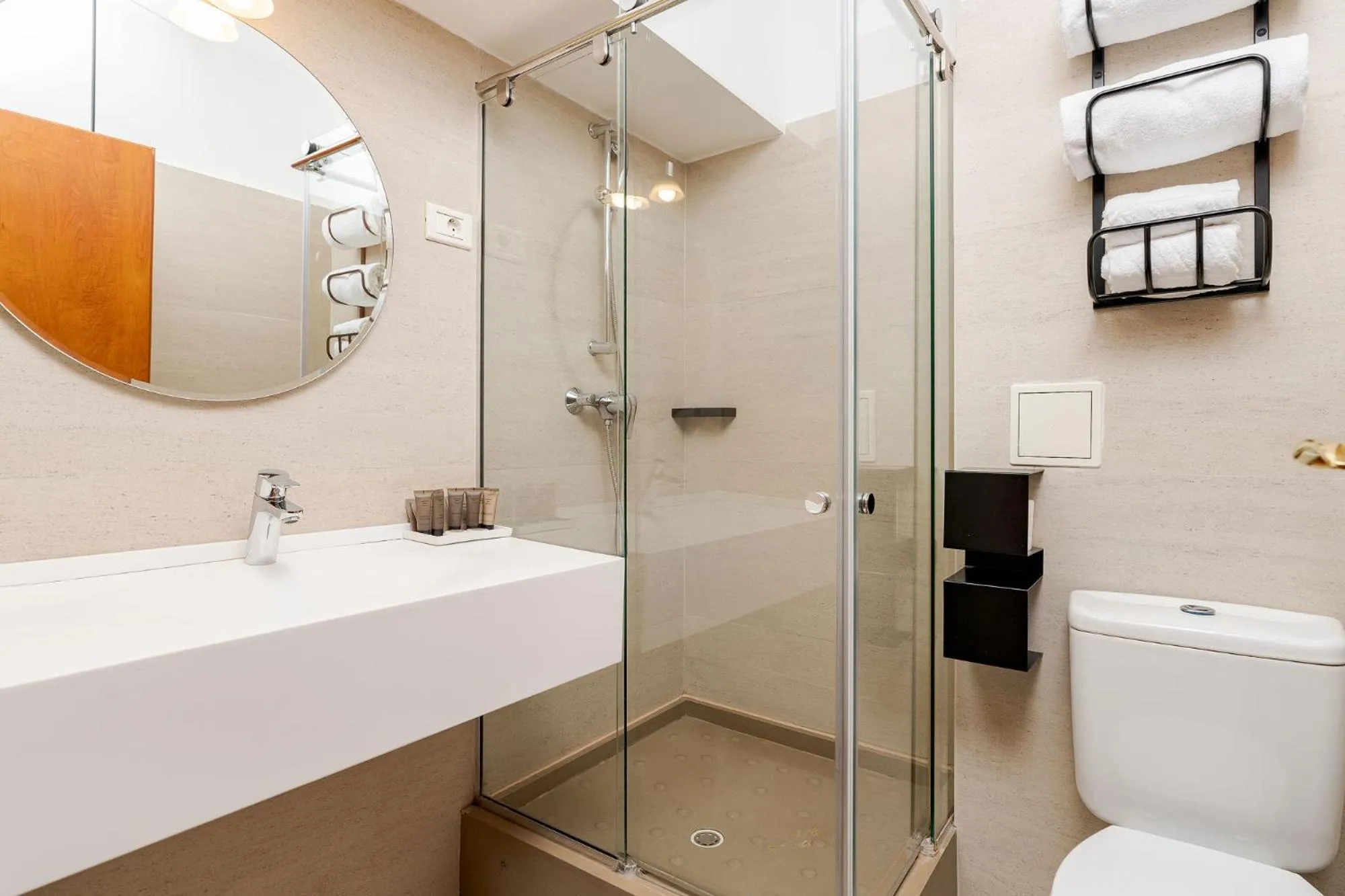 Crystal Palace Hotel