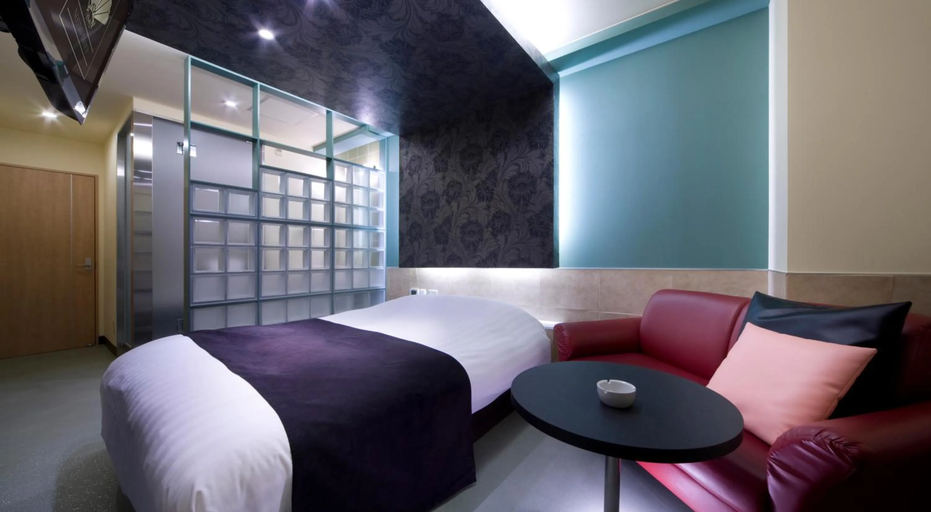 Bed in Hotel Glow Yokkaichi (Adult Only)