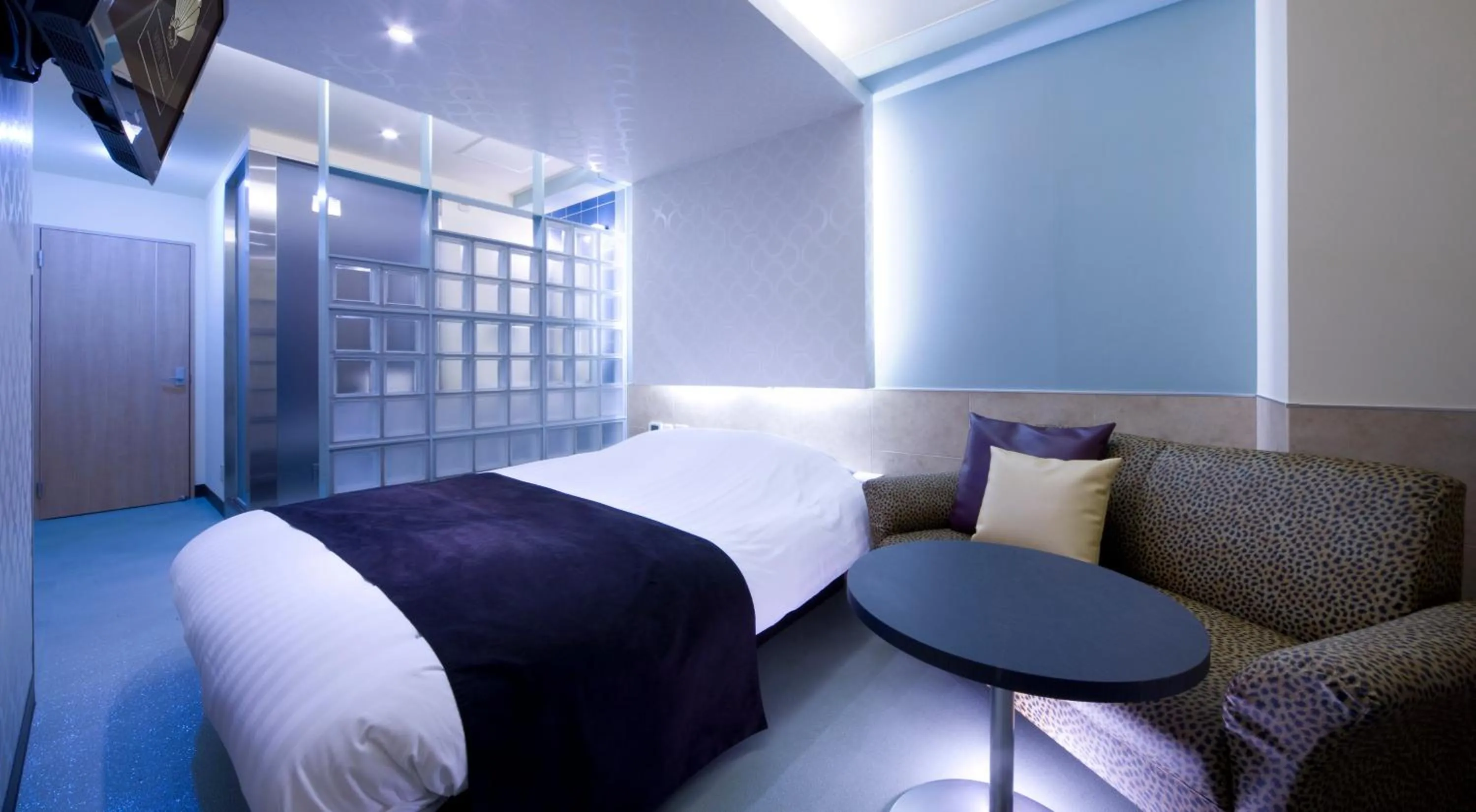 Bed in Hotel Glow Yokkaichi (Adult Only)