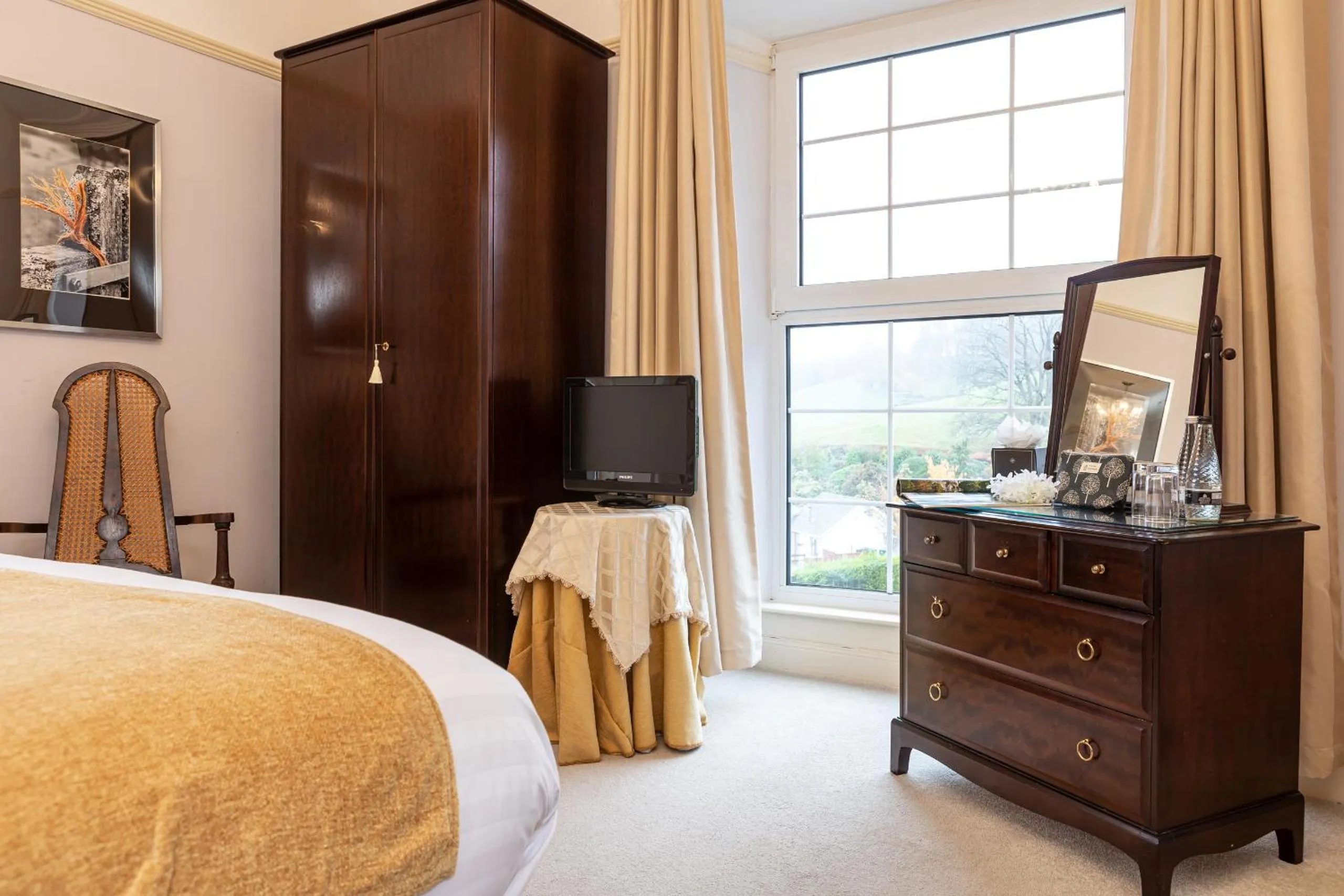 Lake view, Bed in Ees Wyke Country House