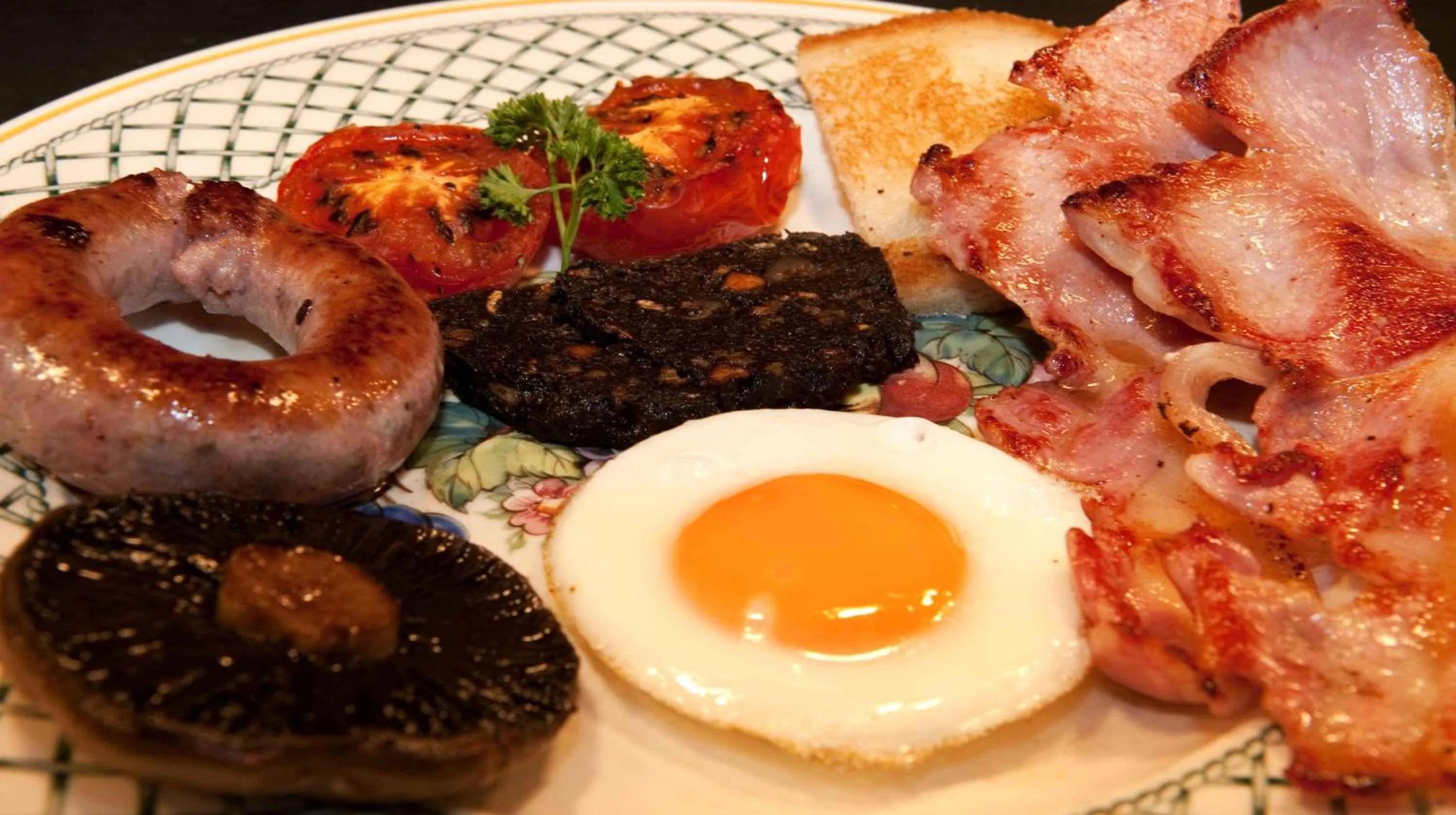 Restaurant/places to eat in Ees Wyke Country House