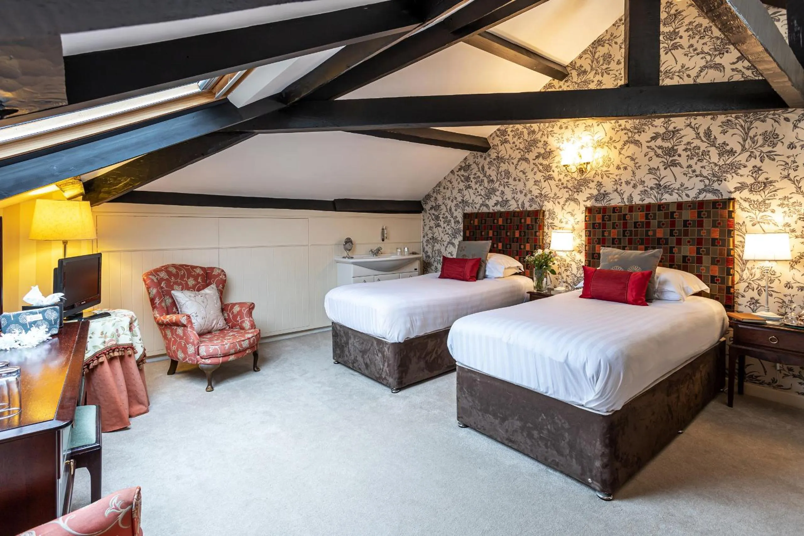 Photo of the whole room, Bed in Ees Wyke Country House