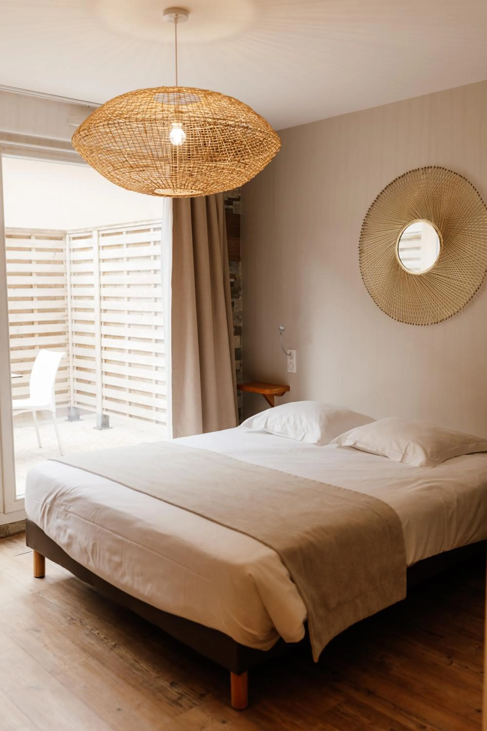 Bed in Logis- Hôtel de la Baie de Wissant & Appartements