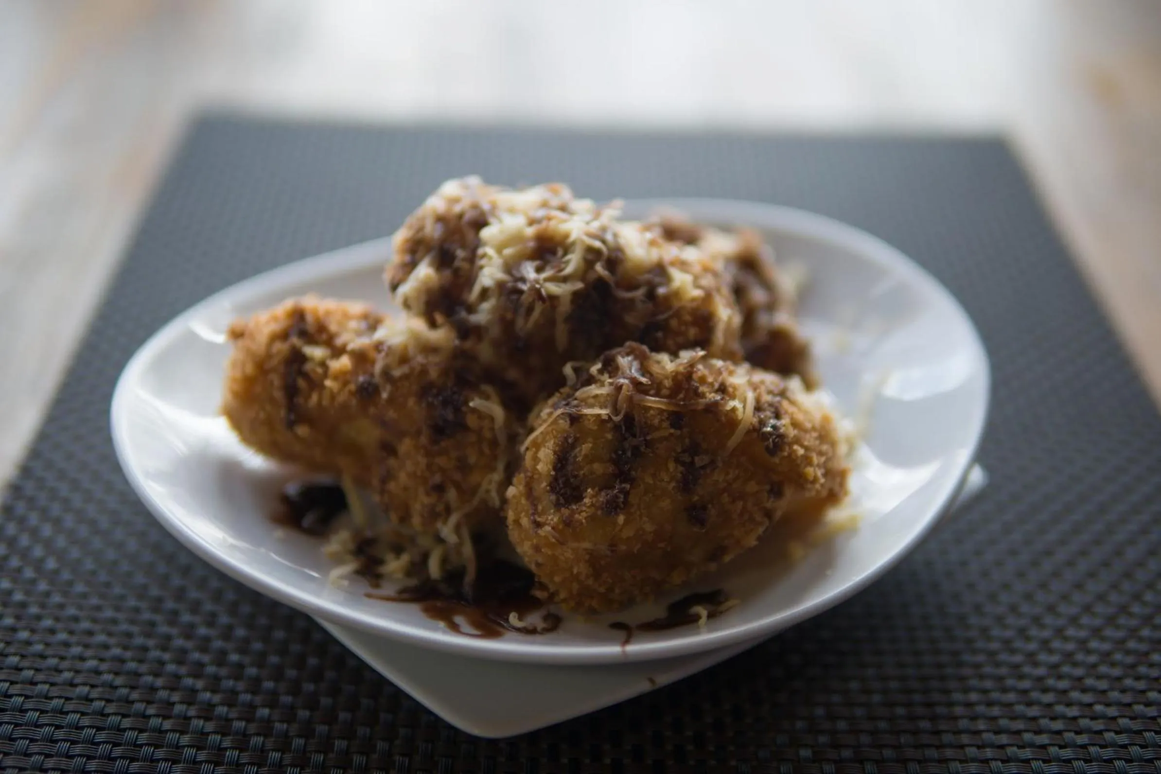 Food and drinks in Daphila Cottage