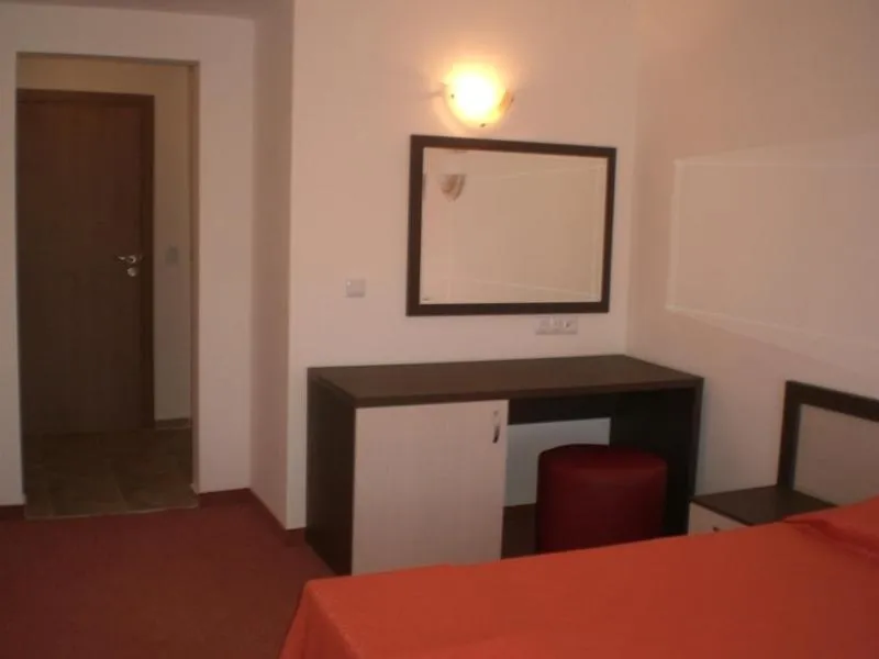 Bedroom, Bed in Hotel Bellisimo