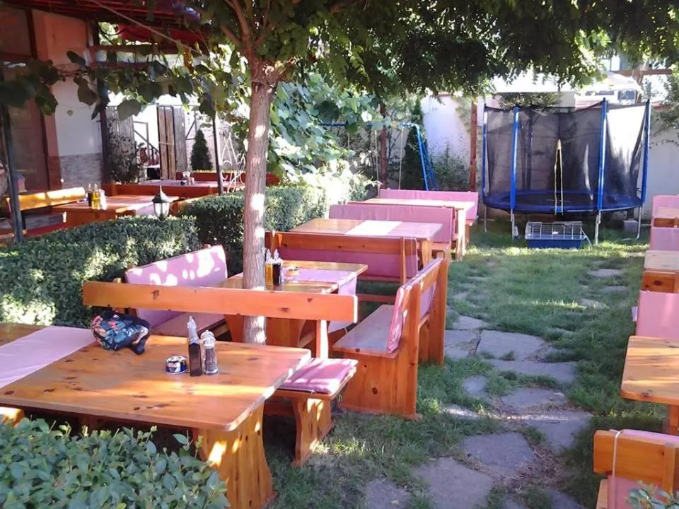 Patio in Hotel Bellisimo