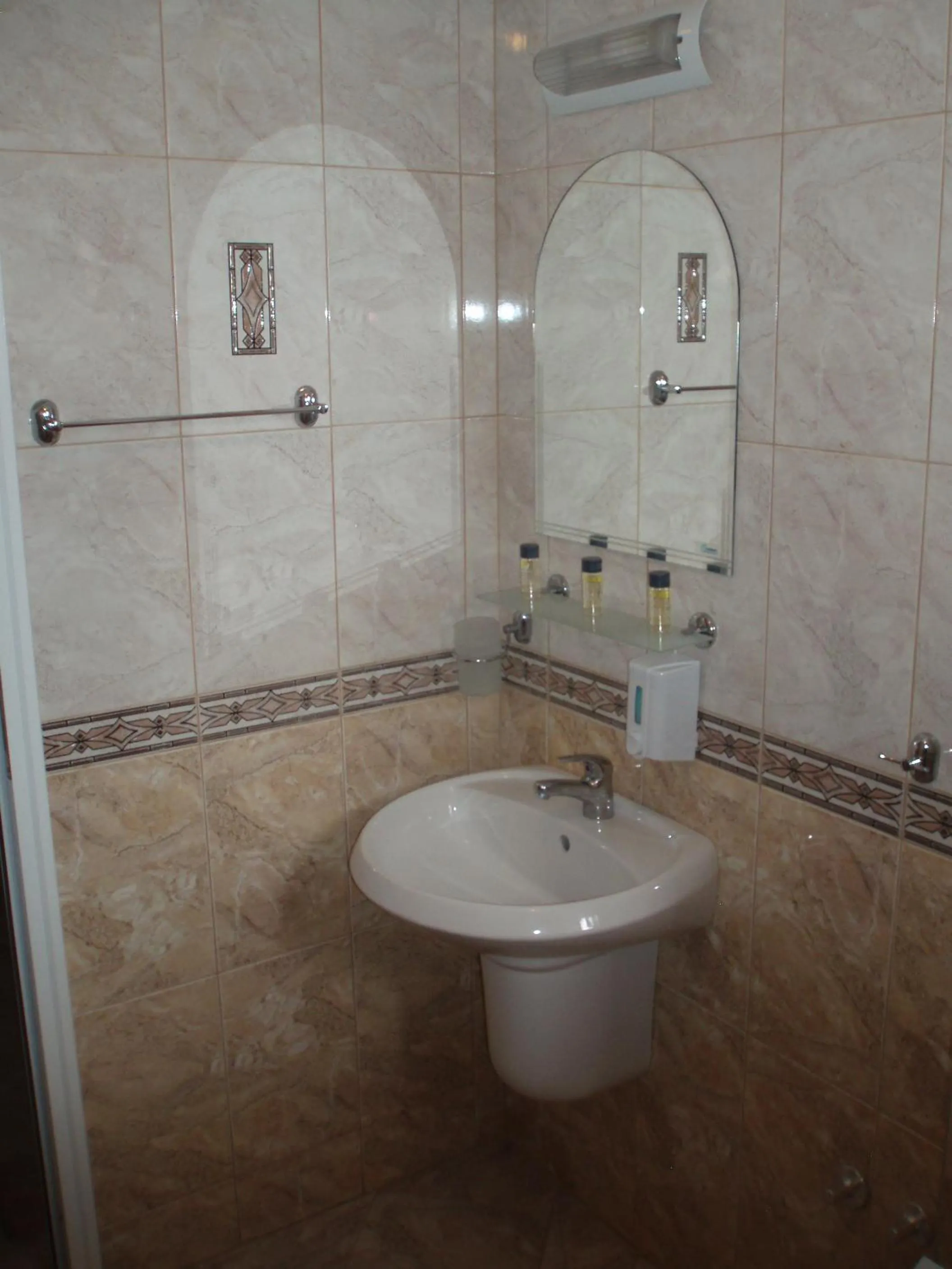 Bathroom in Hotel Bellisimo