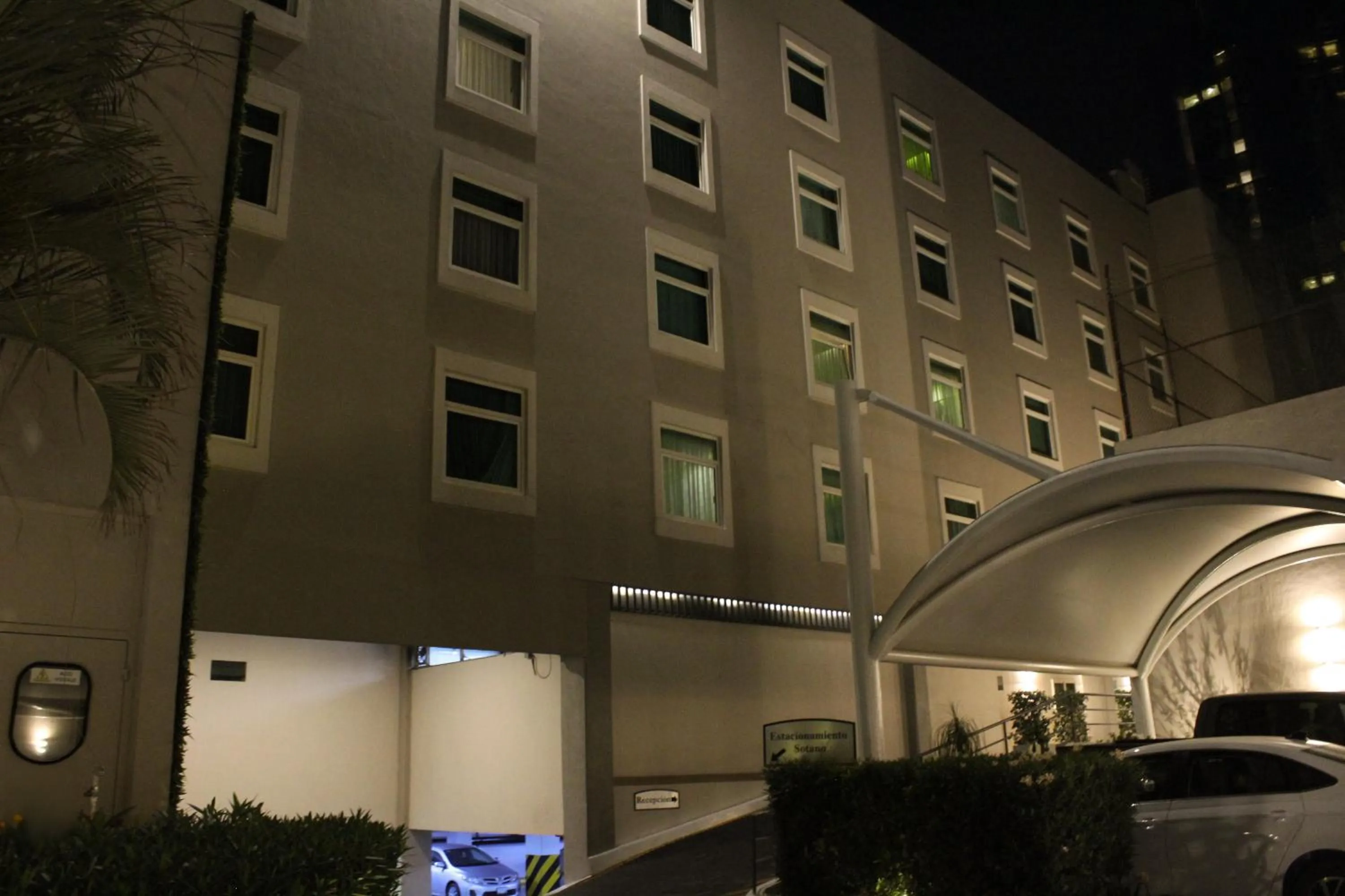 Property building in Hotel Portobelo