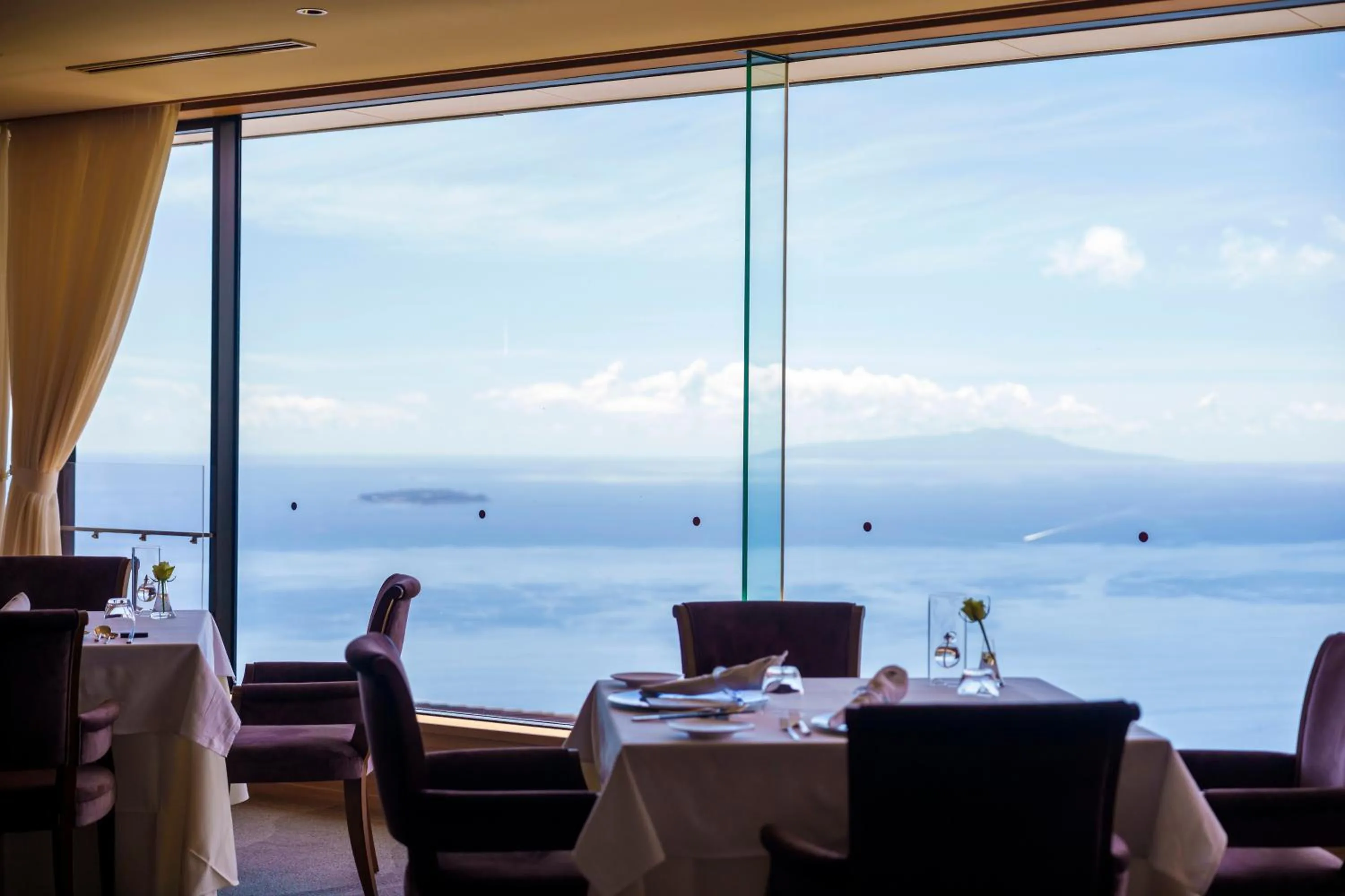 Restaurant/places to eat in Hotel Grand Bach Atami Crescendo