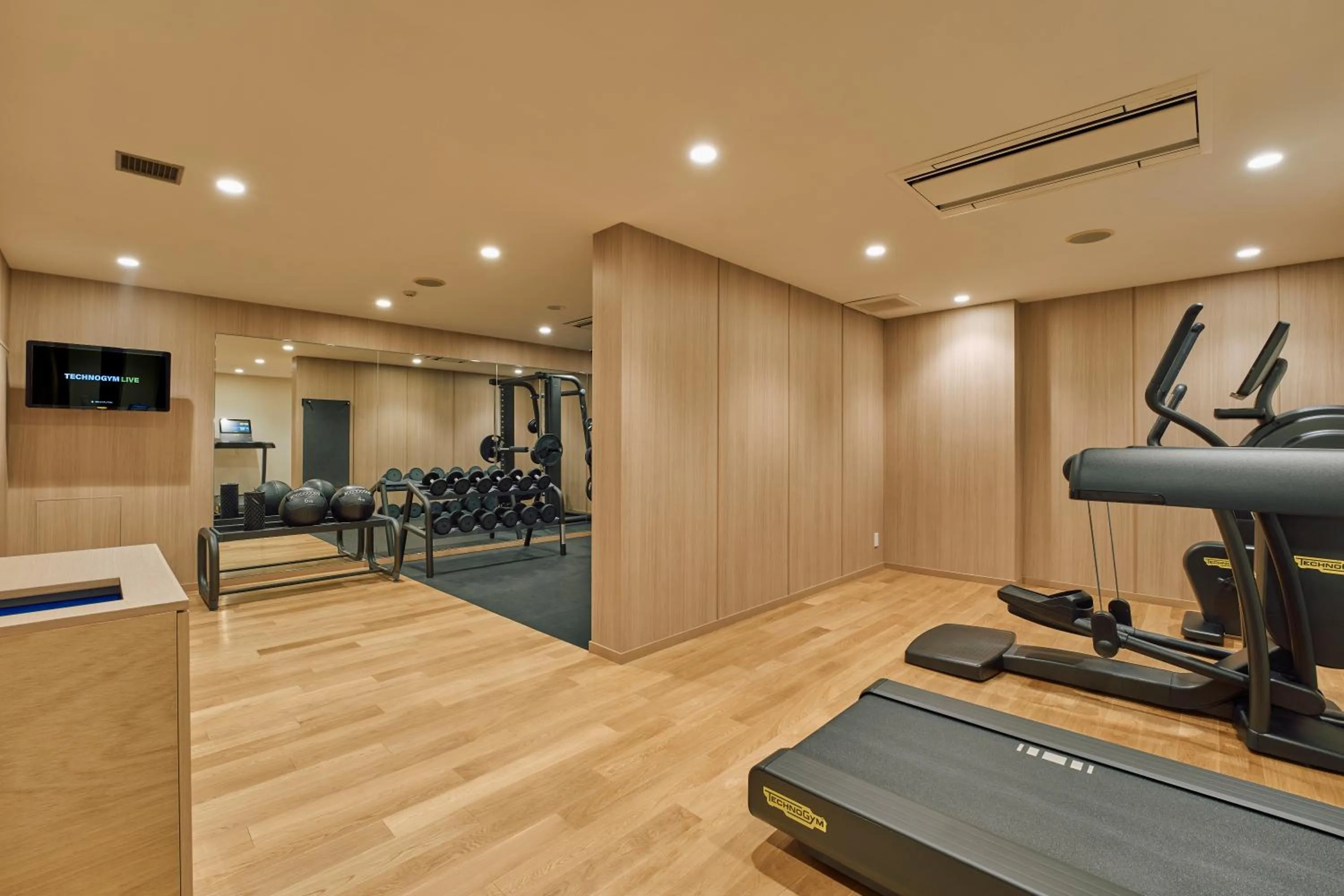 Fitness centre/facilities in Hotel Grand Bach Atami Crescendo