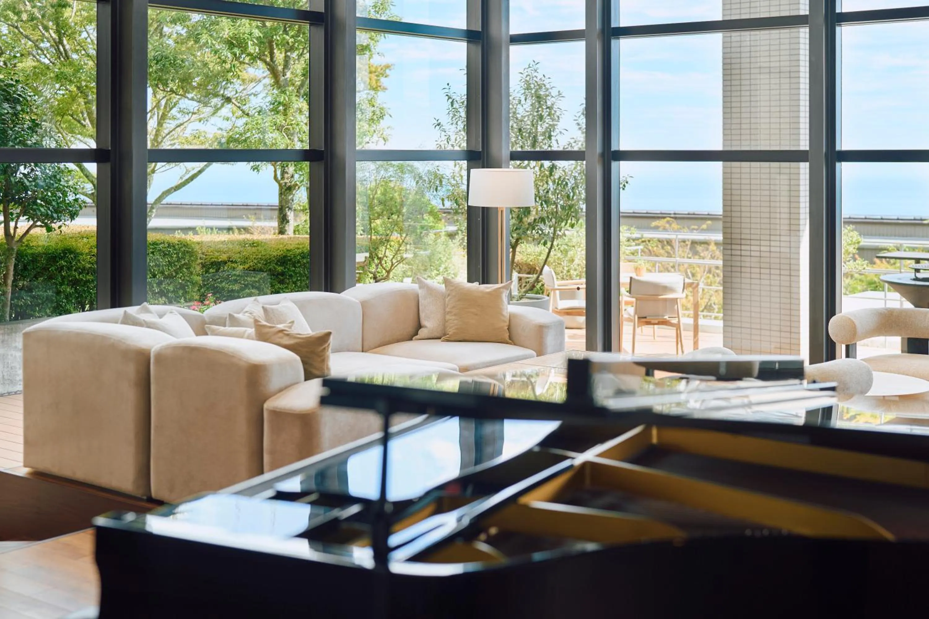 Lobby or reception in Hotel Grand Bach Atami Crescendo