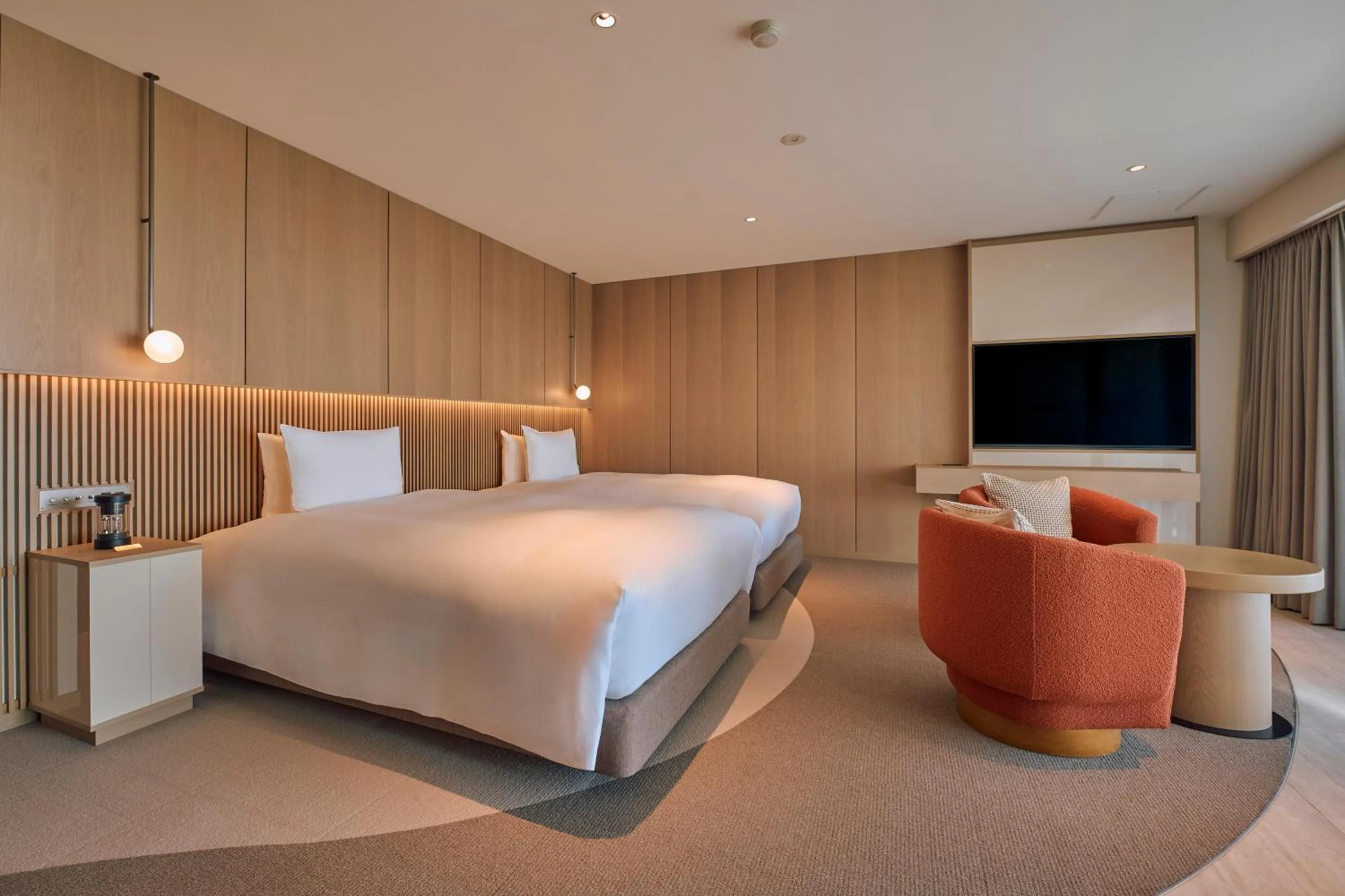 Photo of the whole room, Bed in Hotel Grand Bach Atami Crescendo