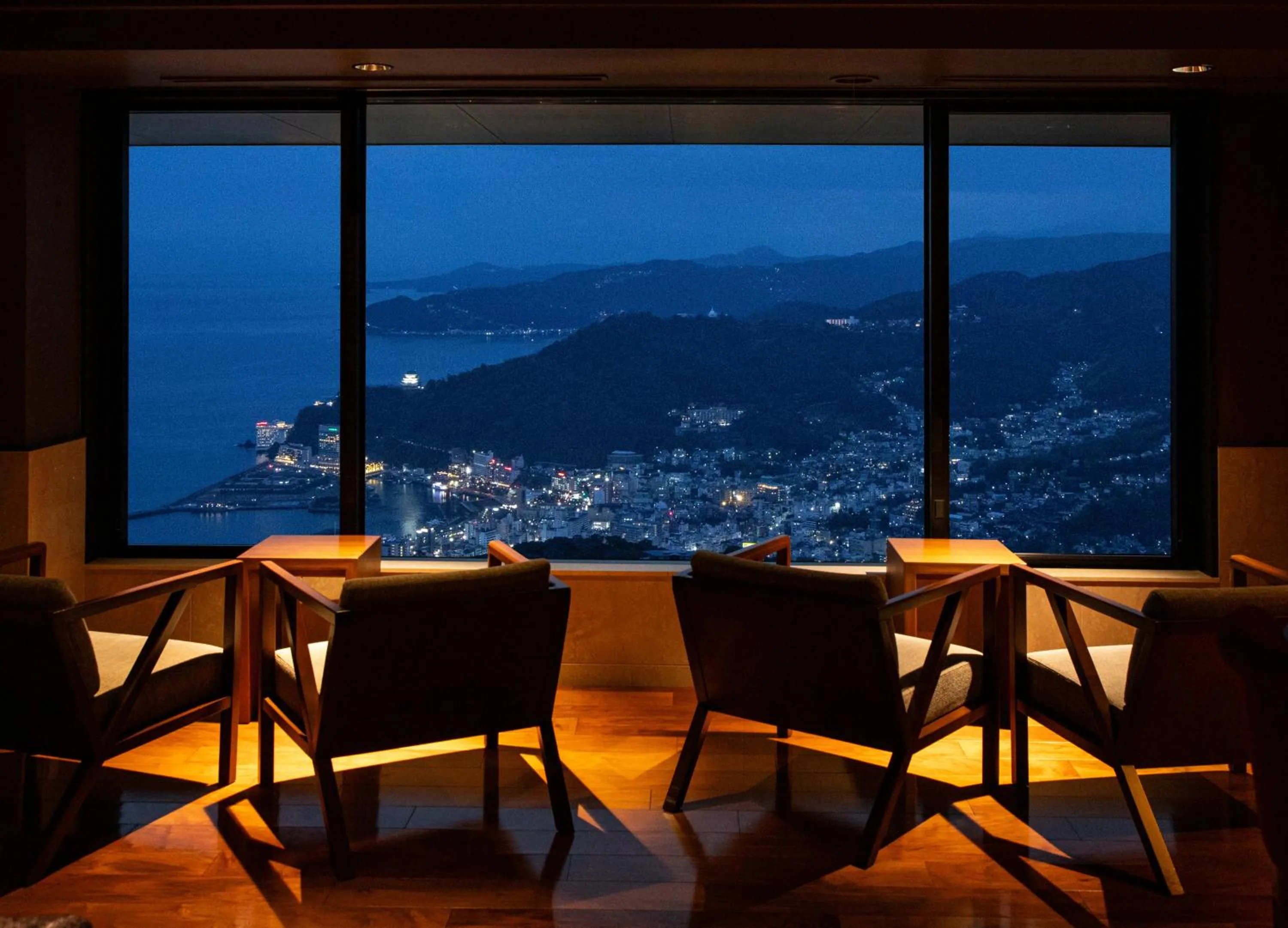 Lounge or bar in Hotel Grand Bach Atami Crescendo